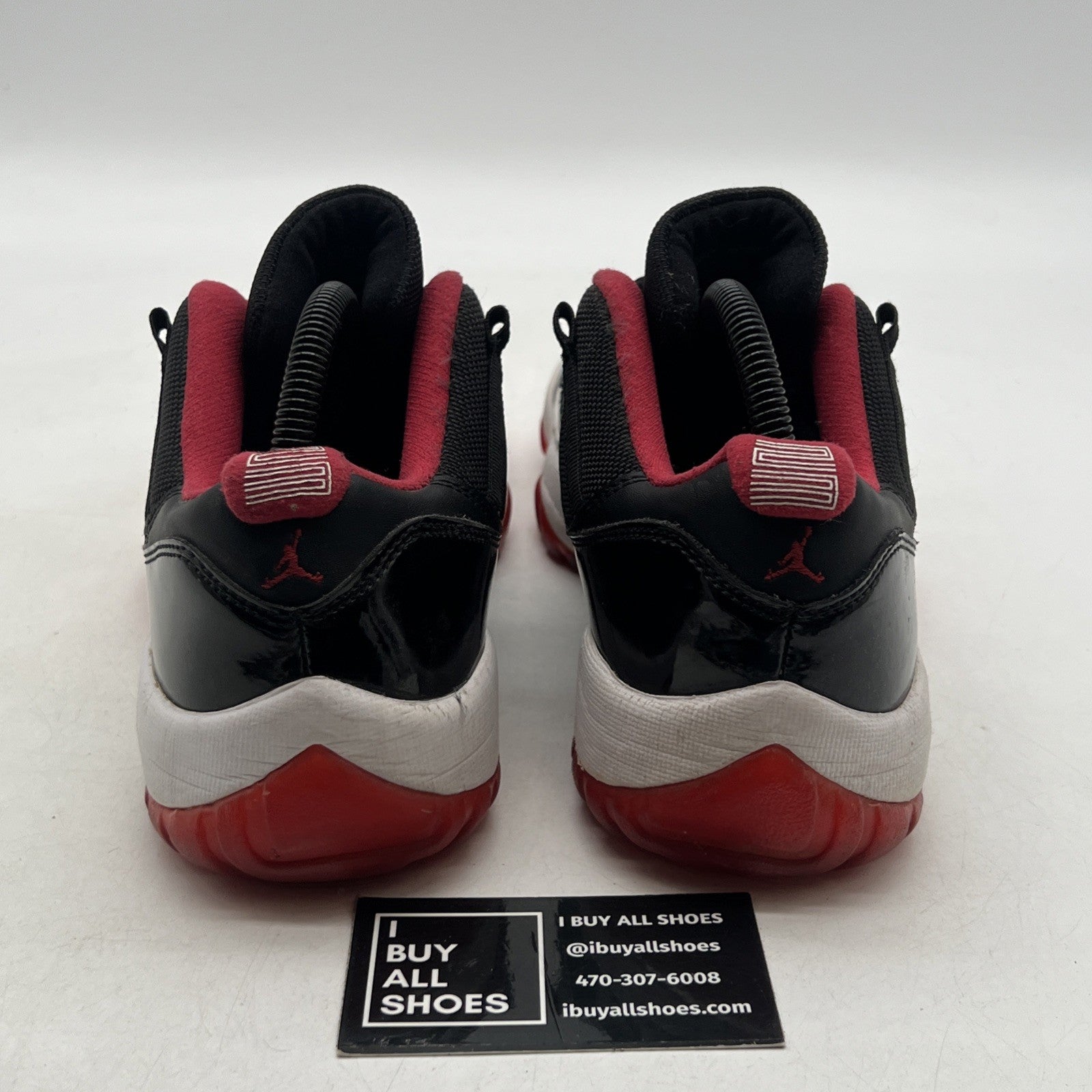 Size 8.5 - Air Jordan 11 Retro 2015 Low Bred (528895-012)