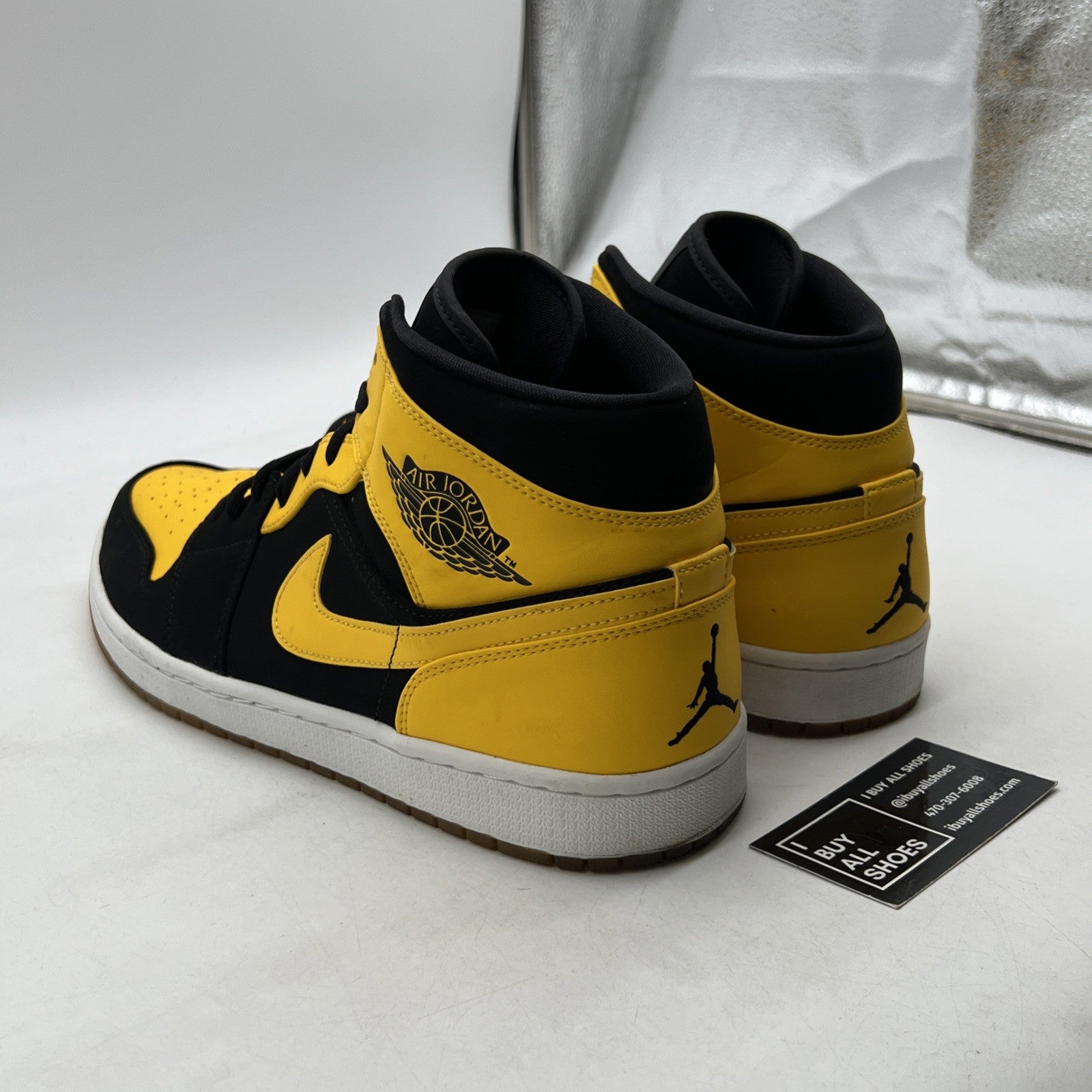 Size 15 - Air Jordan 1 Retro 2017 Mid New Love (554724-035)