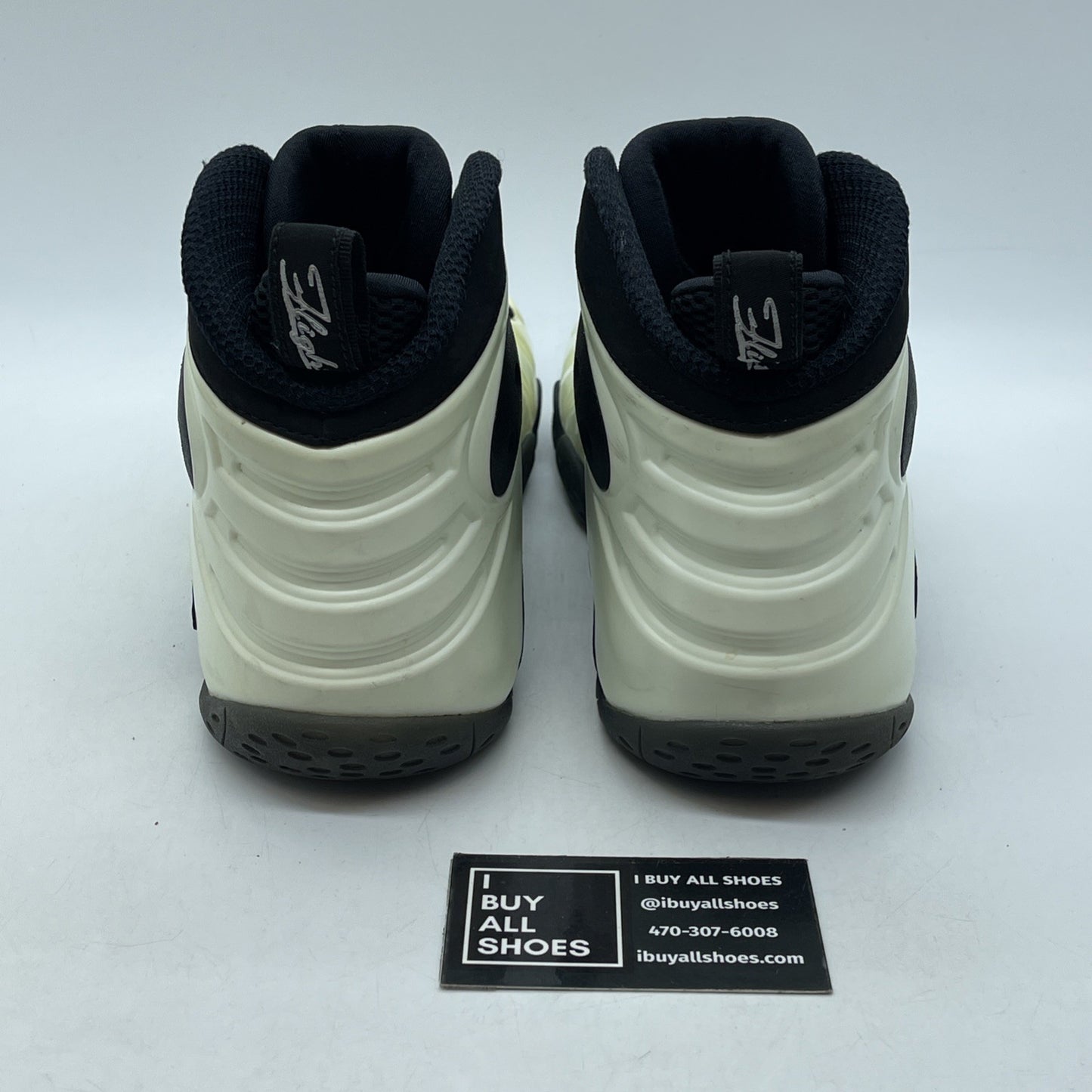 Size 9.5 - Nike Zoom Rookie Glow In The Dark Black White Suede (472688-101)