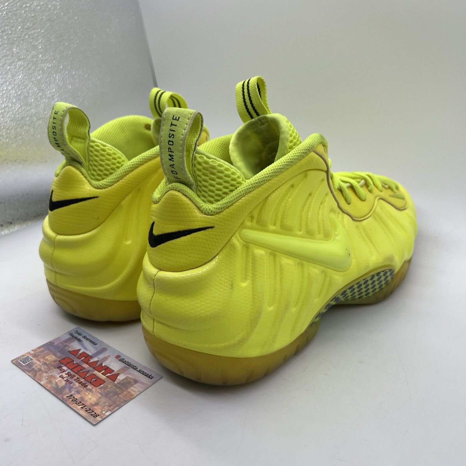 Size 11 - Nike Air Foamposite Pro Volt 2014 (624041-700)