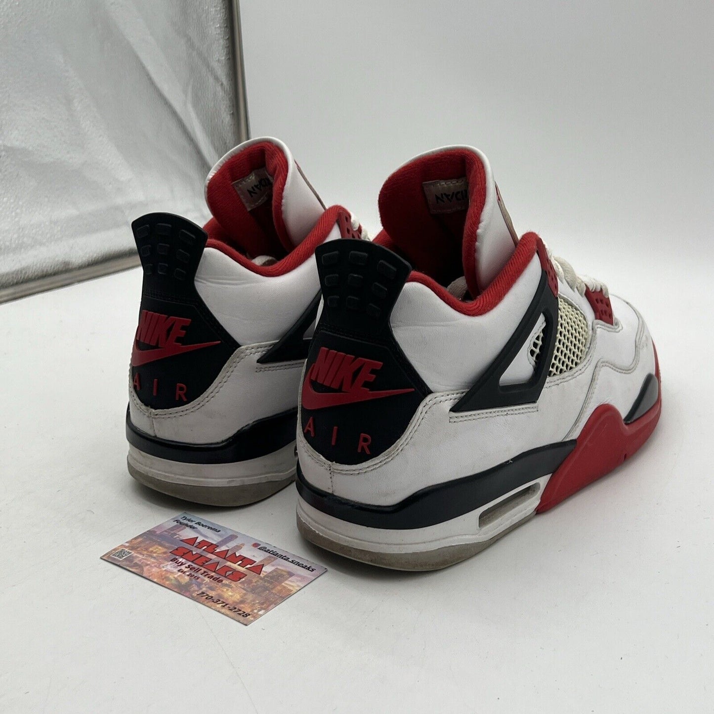 Size 9.5 - Jordan 4 Retro OG Mid Fire Red White Leather Black (DC7770-160)