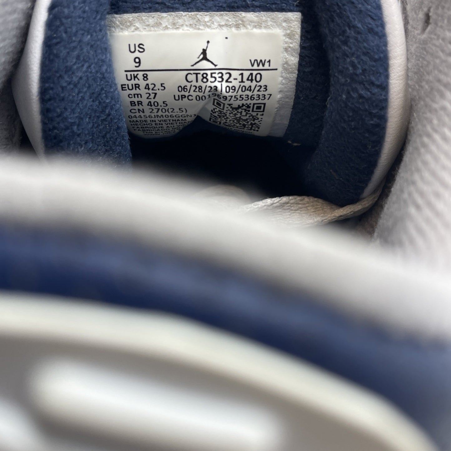Size 9 - Air Jordan 3 Retro Midnight Navy (CT8532-140)