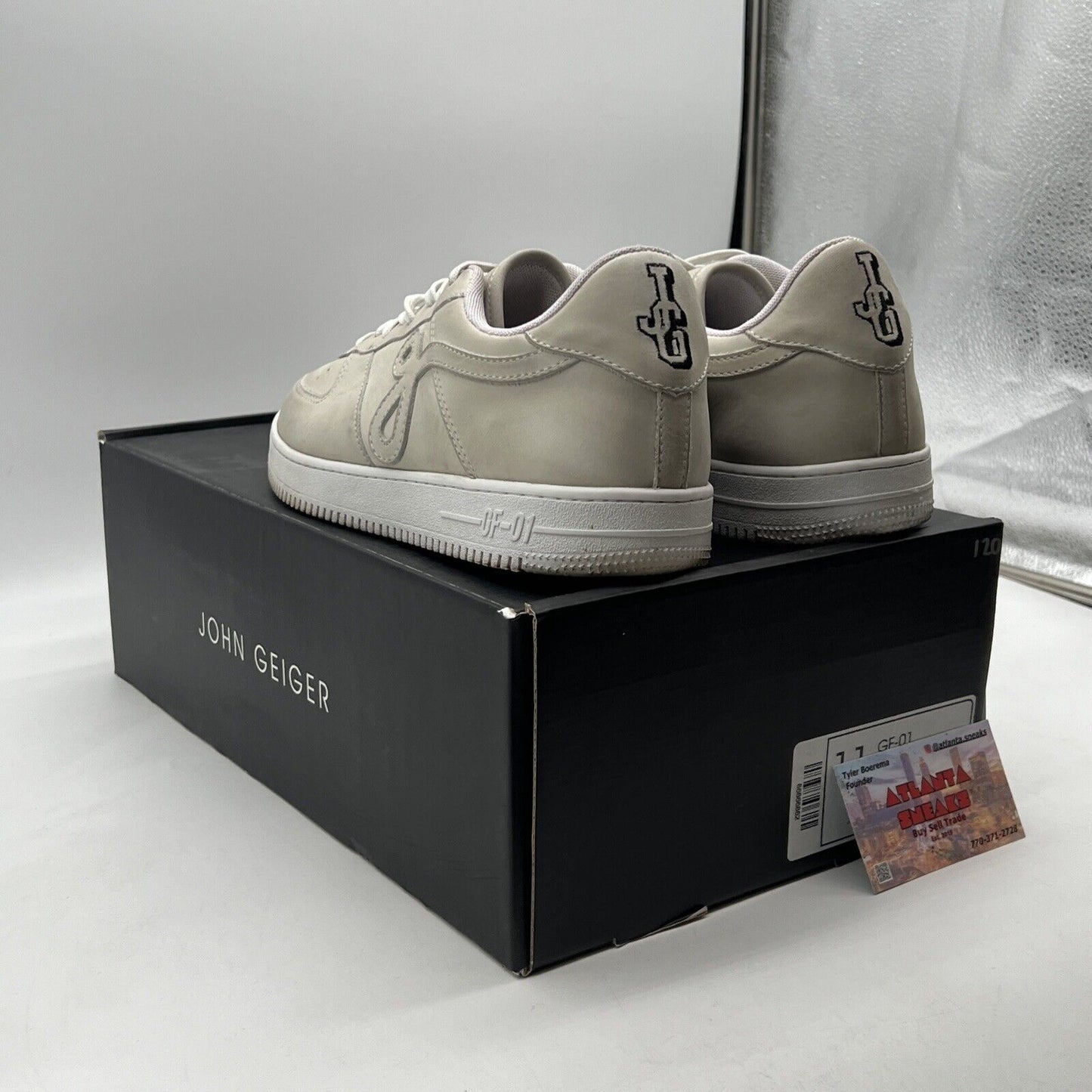 Size 11 - GF-01 BYJOHN GEIGER DISTRESSED SUEDE