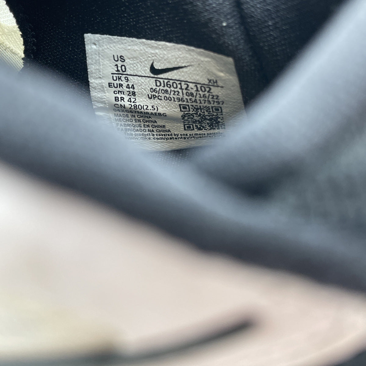 Size 10 - Nike Kyrie 5 Low White Wolf Grey Black (DJ6012-102)