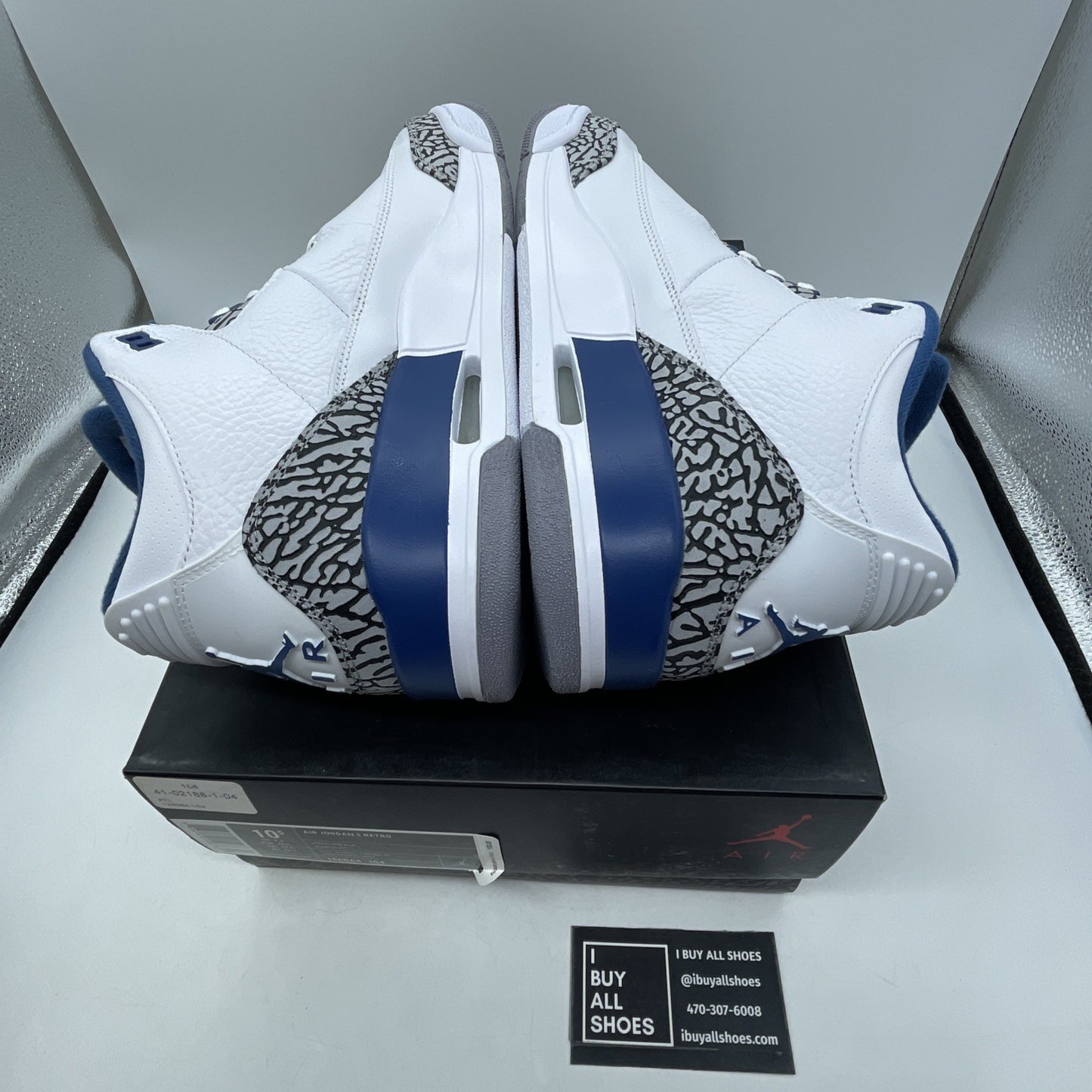 Size 10.5 - Air Jordan 3 Retro 2011 True Blue (136064-104)