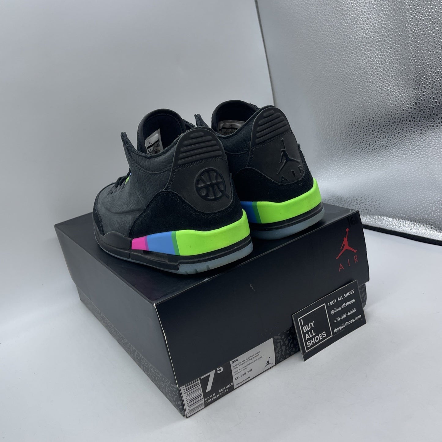 Size 7.5 - Air Jordan 3 Retro SE Quai 54 2018 (AT9195-001)