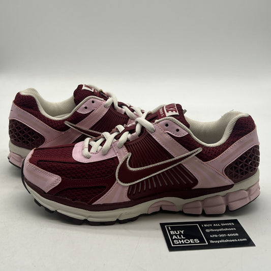 Size 10 - Nike Air Zoom Vomero 5 Pink Foam Team Red W (FN7196-663)