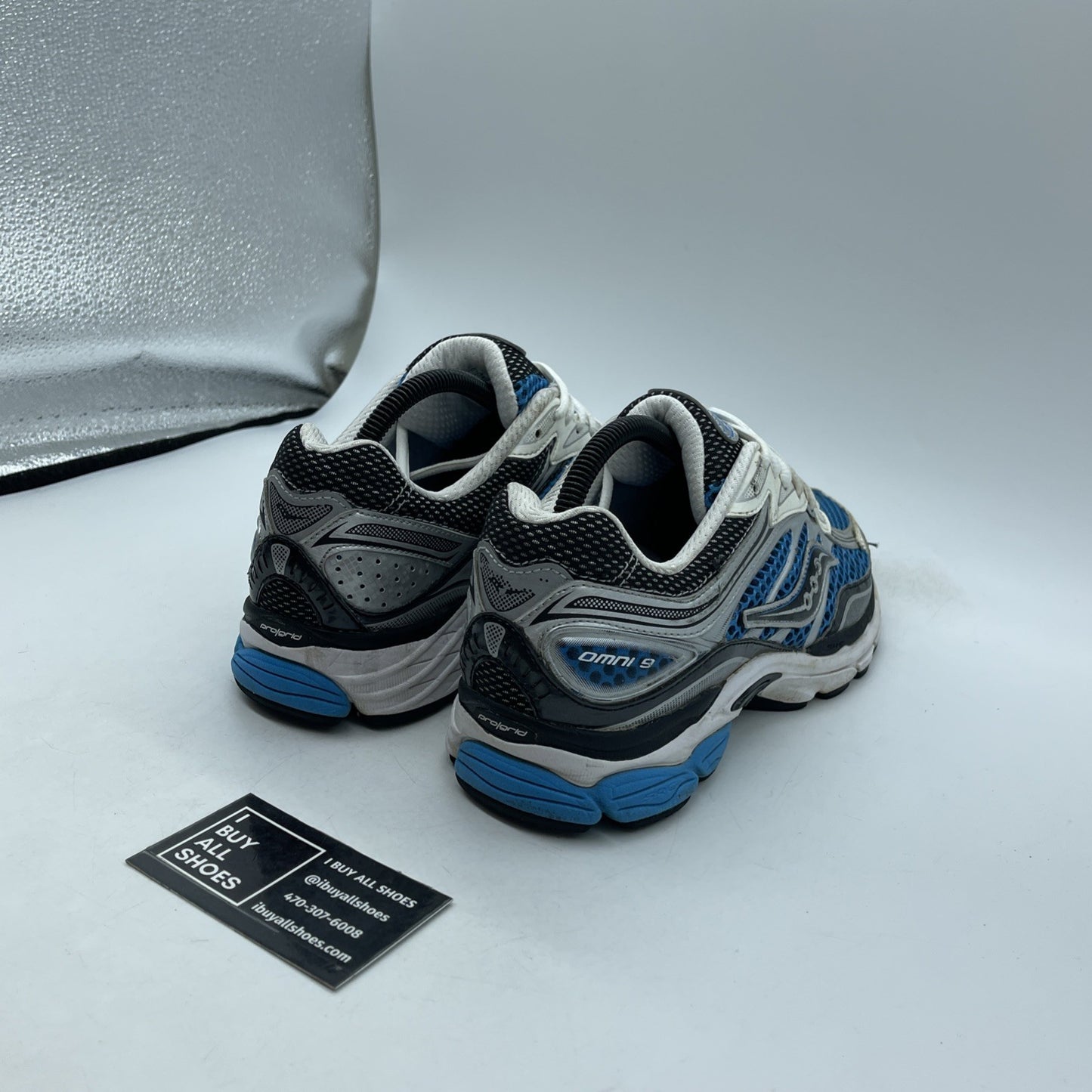 Size 10 - Saucony Progrid Omni 9 OG Royal Silver (S70739-4)