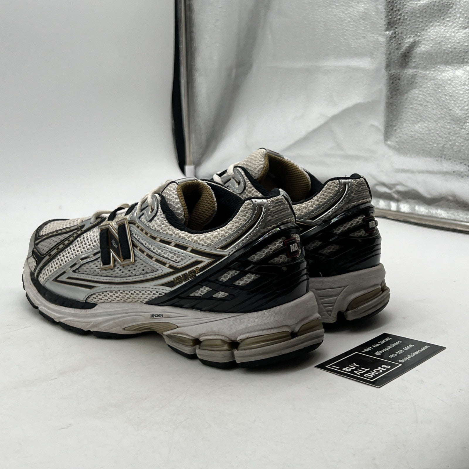 Size 11 - New Balance 1906R Metallic Silver Metallic Gold (M1906RA)