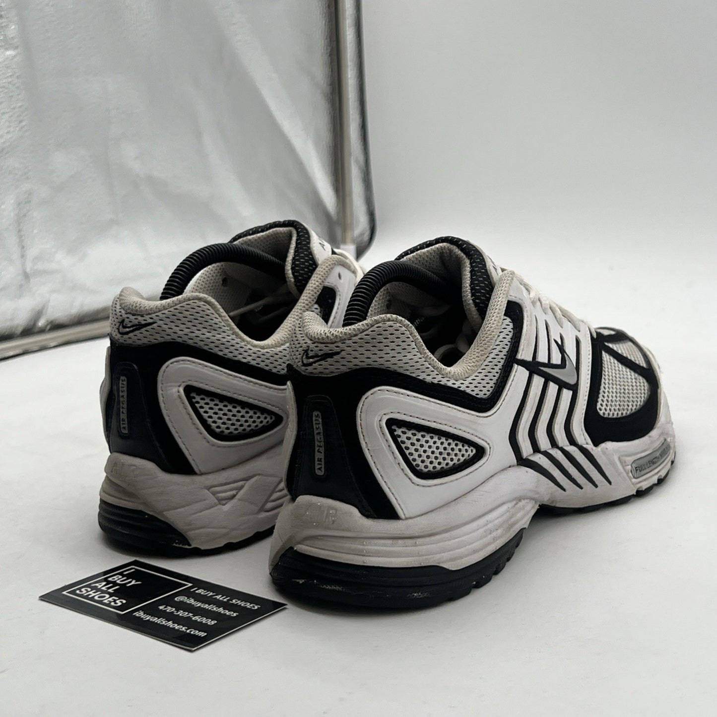 Size 8 - Nike Air Pegasus 2005 (FJ1909-100)
