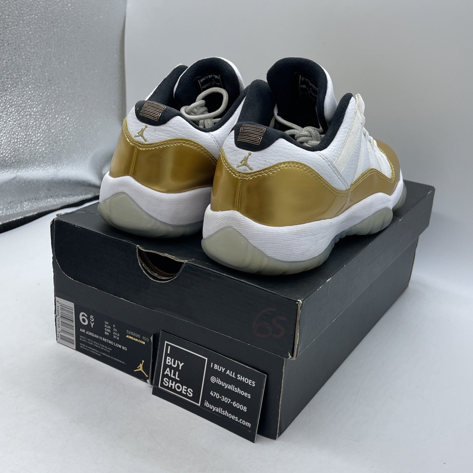 Size 6.5Y - Air Jordan 11 Retro Low Closing Ceremony (528896-103)