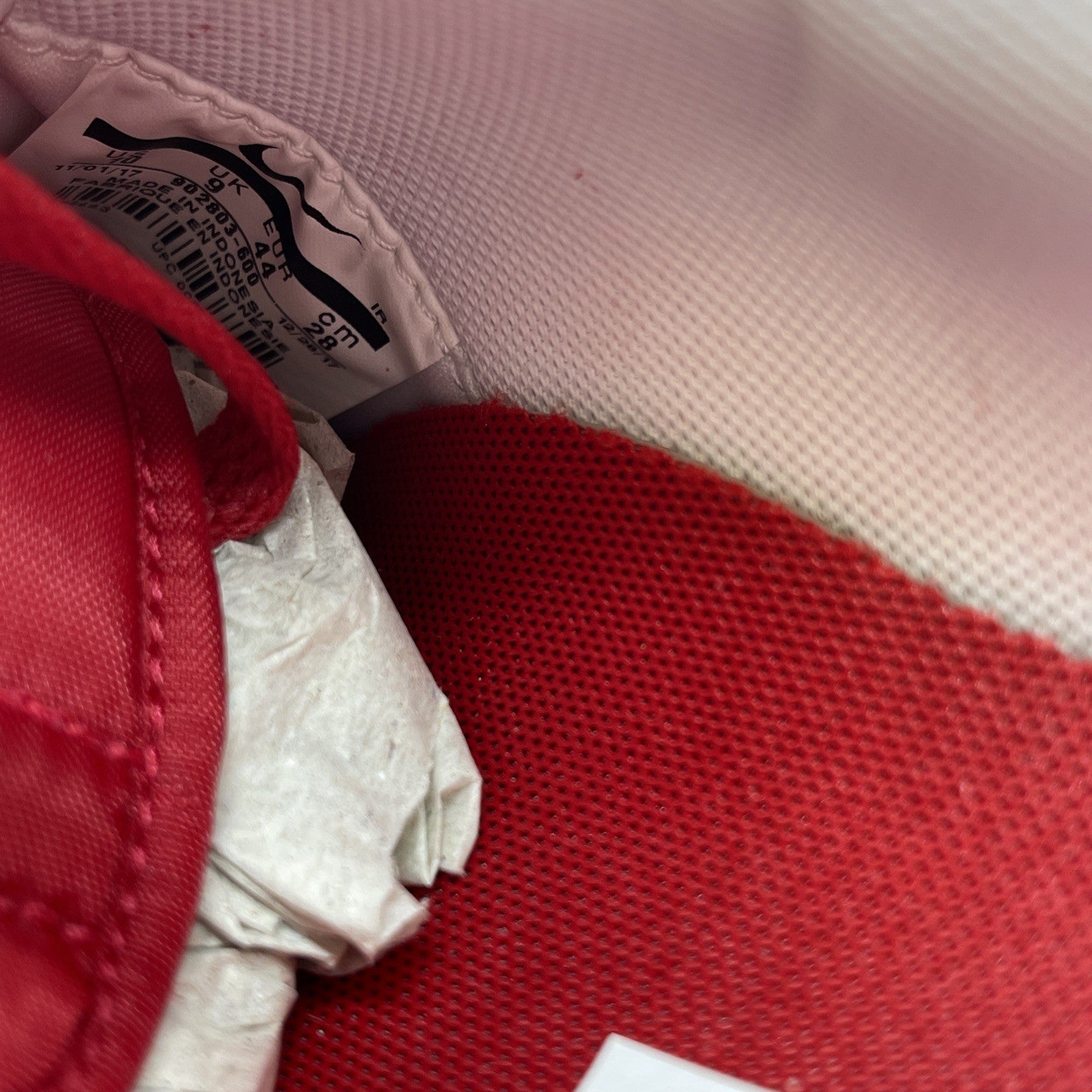 Size 10 - Nike Cortez Basic SE Gym Red White Suede Leather (902803-600)