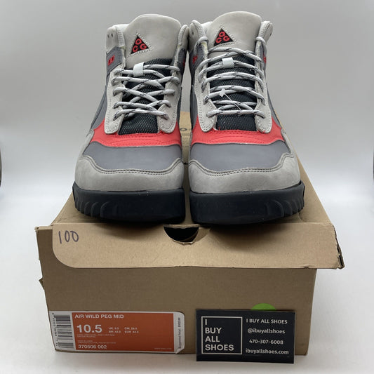 Size 10.5 - NIKE ACG Lo WILD PEG MID (370506-002