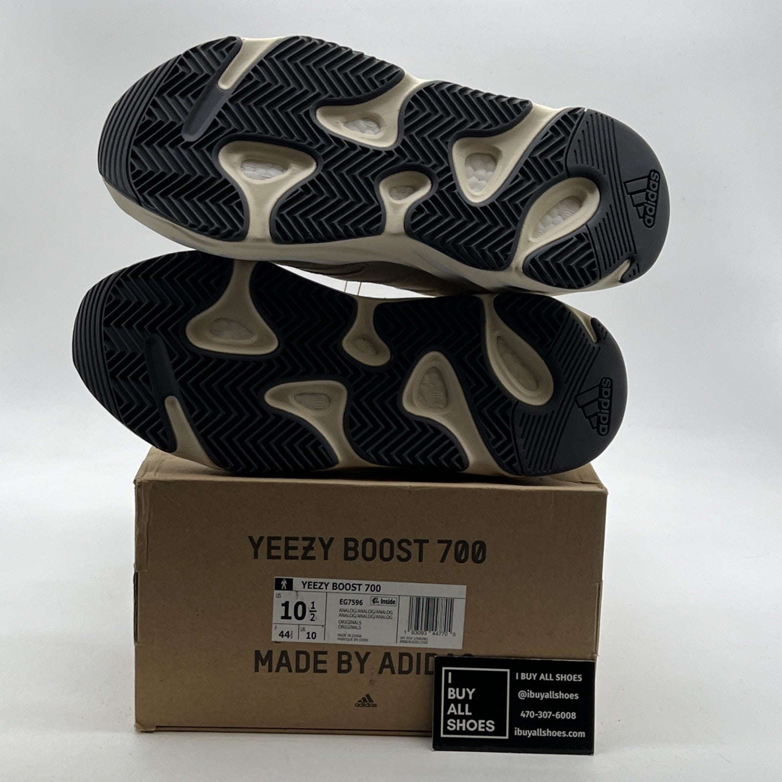 Size 10.5 - adidas Yeezy Boost 700 Low Analog (EG7596)