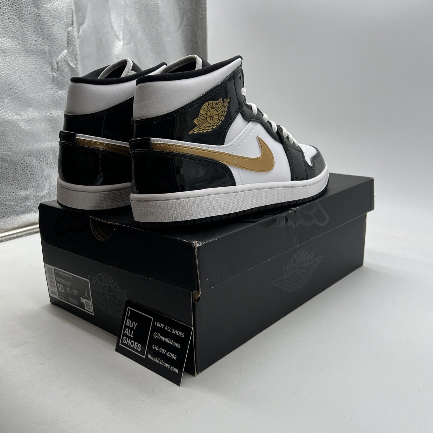 Size 10 - Air Jordan 1 Mid SE Patent Black Gold (852542-007)