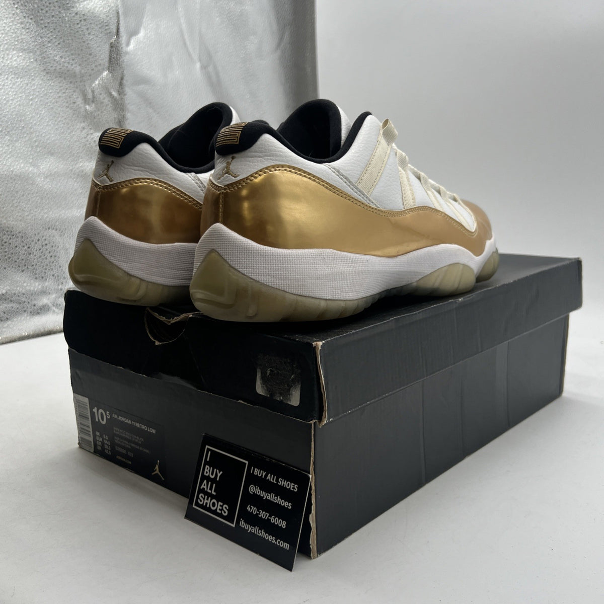 Size 10.5 - Air Jordan 11 Retro Low Closing Ceremony (528895-103)