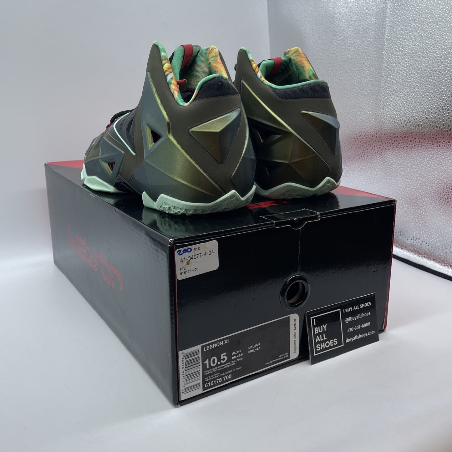 Size 10.5 - Nike LeBron 11 King's Pride Green Black (616175-700)