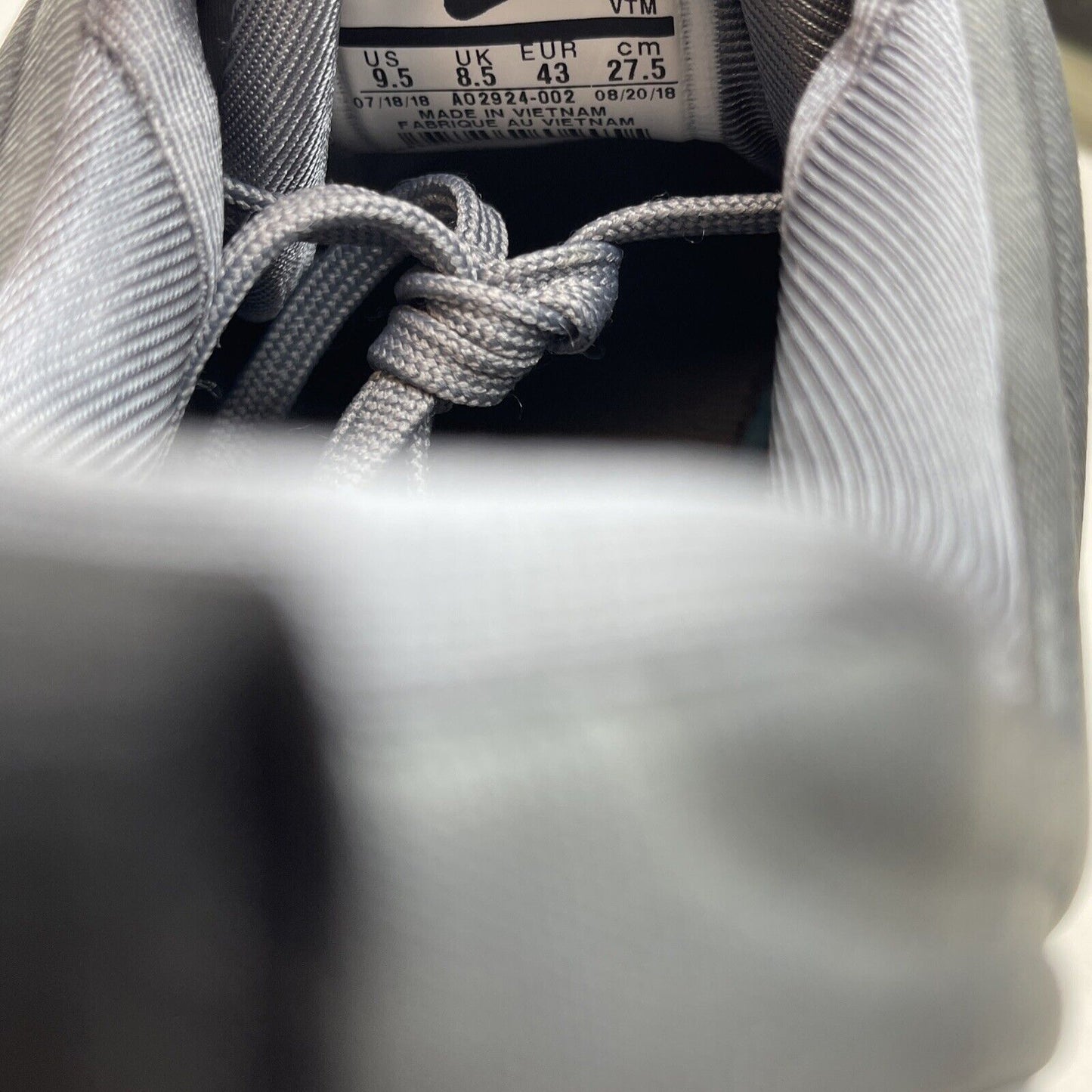 Size 9.5 - Nike Air Max 720 Cool Grey Suede Leather (AO2924-002)
