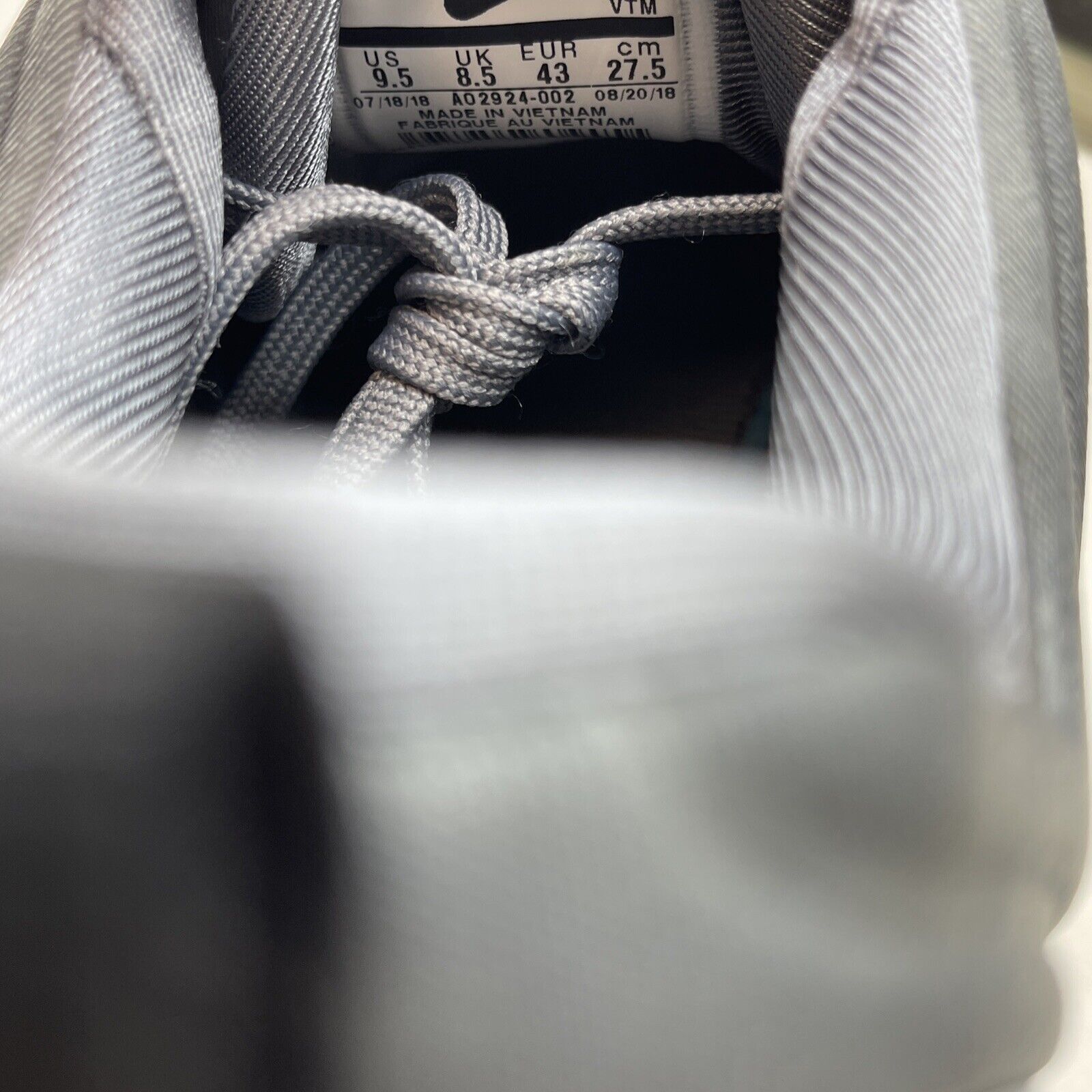 Size 9.5 - Nike Air Max 720 Cool Grey Suede Leather (AO2924-002)