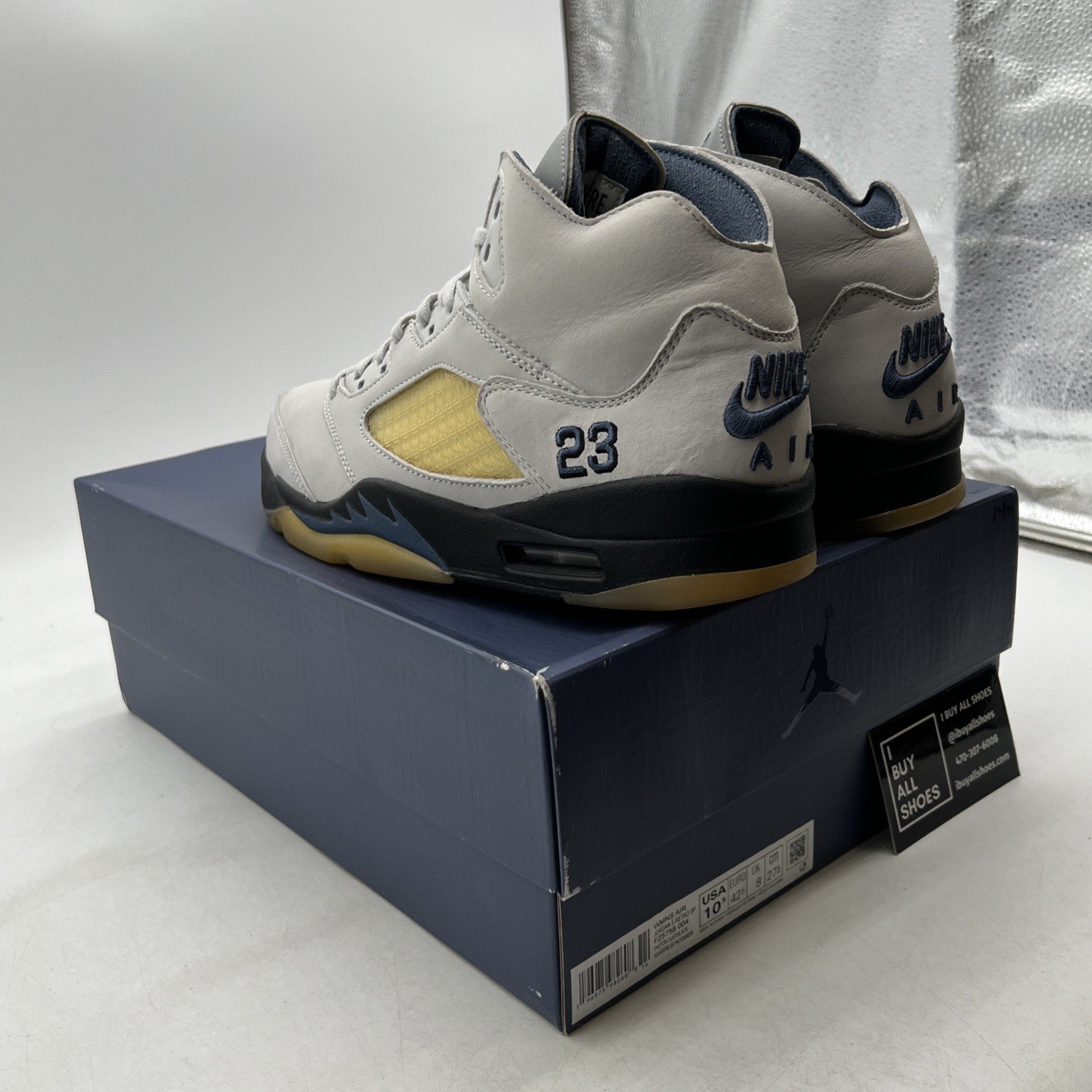 Size 10.5 - A Ma Maniére x Air Jordan 5 Retro Dawn W (FZ5758-004)