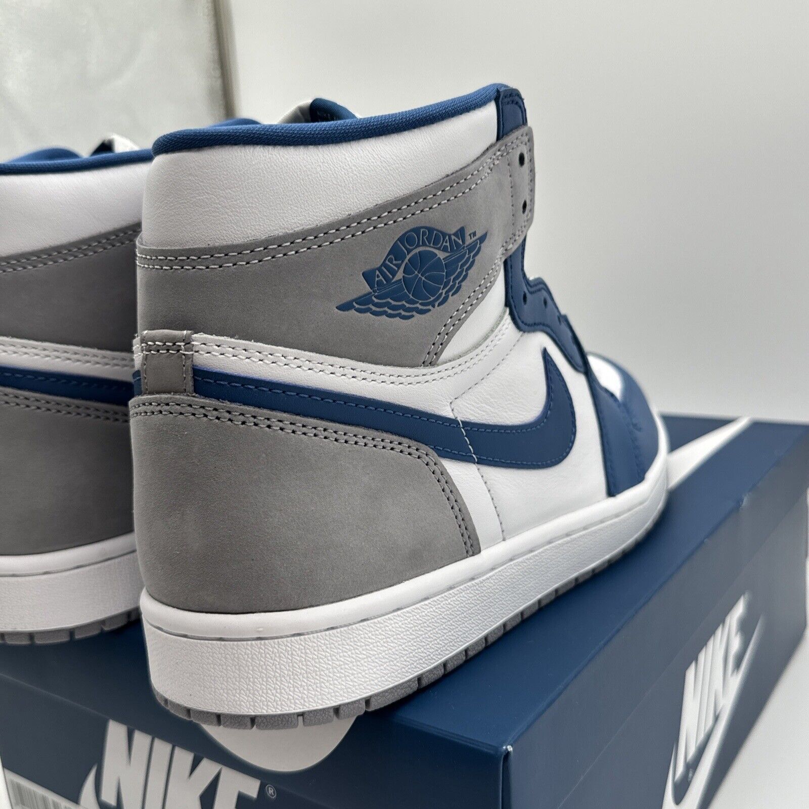 AIR JORDAN 1 RETRO HIGH OG 'TRUE BLUE' - DZ5485-410 Grey Blue White Size 10 New