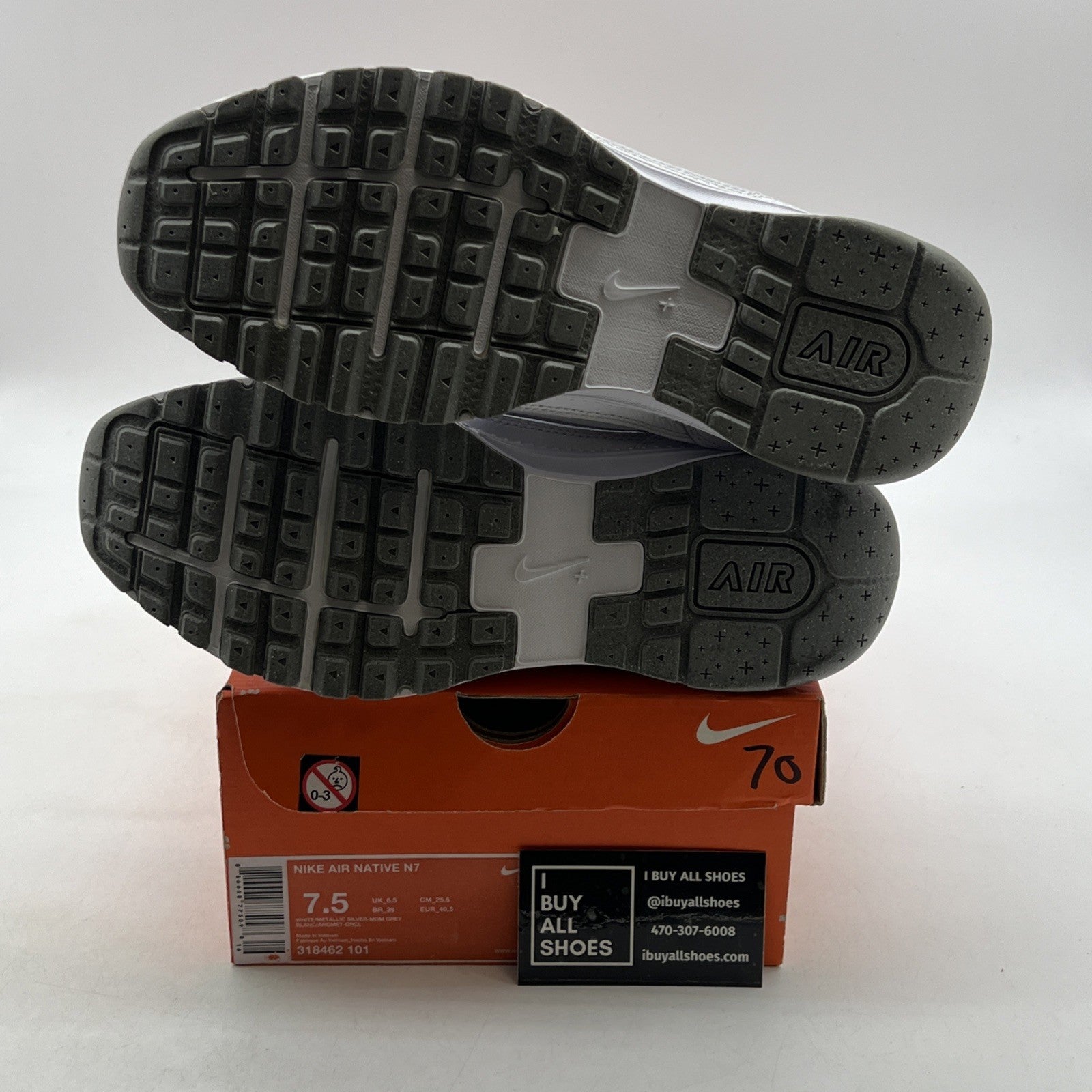 Size 7.5 - Nike Air Native N7 White Leather Shoes (318462-101)