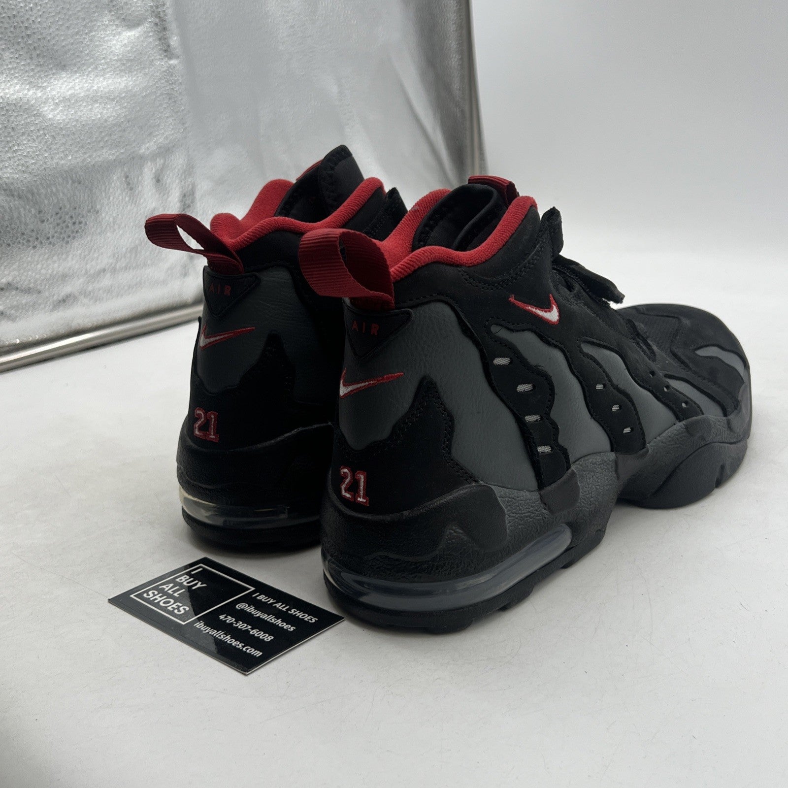 Size 11 - Nike Air DT Max '96 Falcons (HQ3620-010)