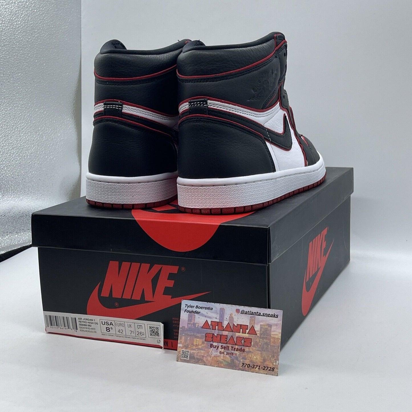 Size 8.5 - Jordan 1 Retro High OG Bloodline 2019 Black Red White (555088-062)