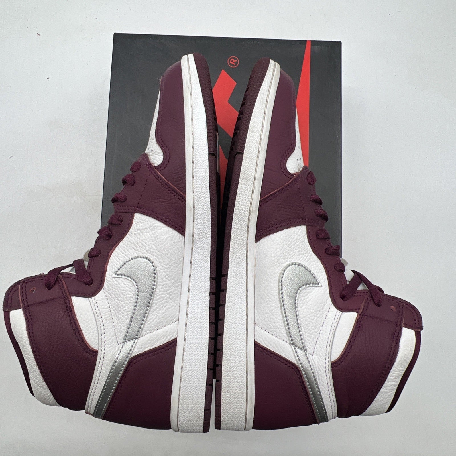 Size 11 - Air Jordan 1 Retro High OG Bordeaux (555088-611)