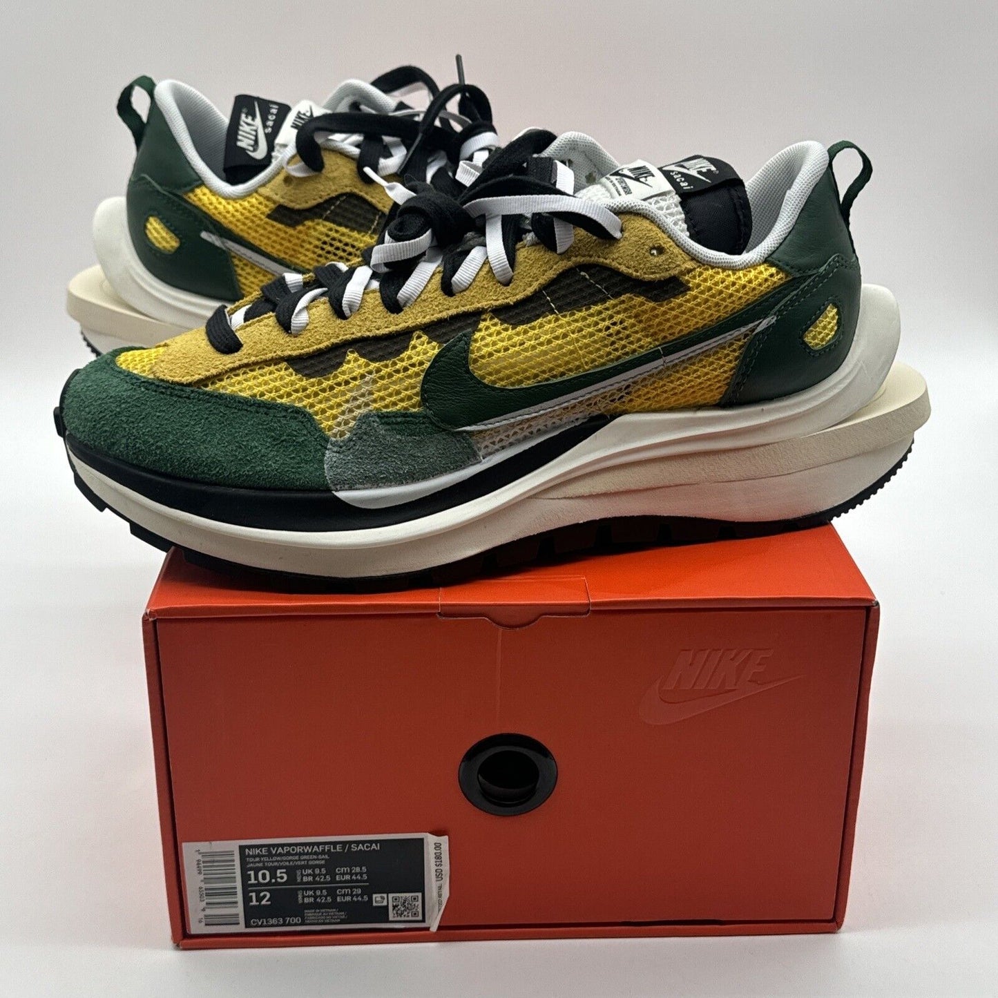 Size 10.5 - Nike VaporWaffle Sacai Tour Yellow Green Breathable Black Foam Cream