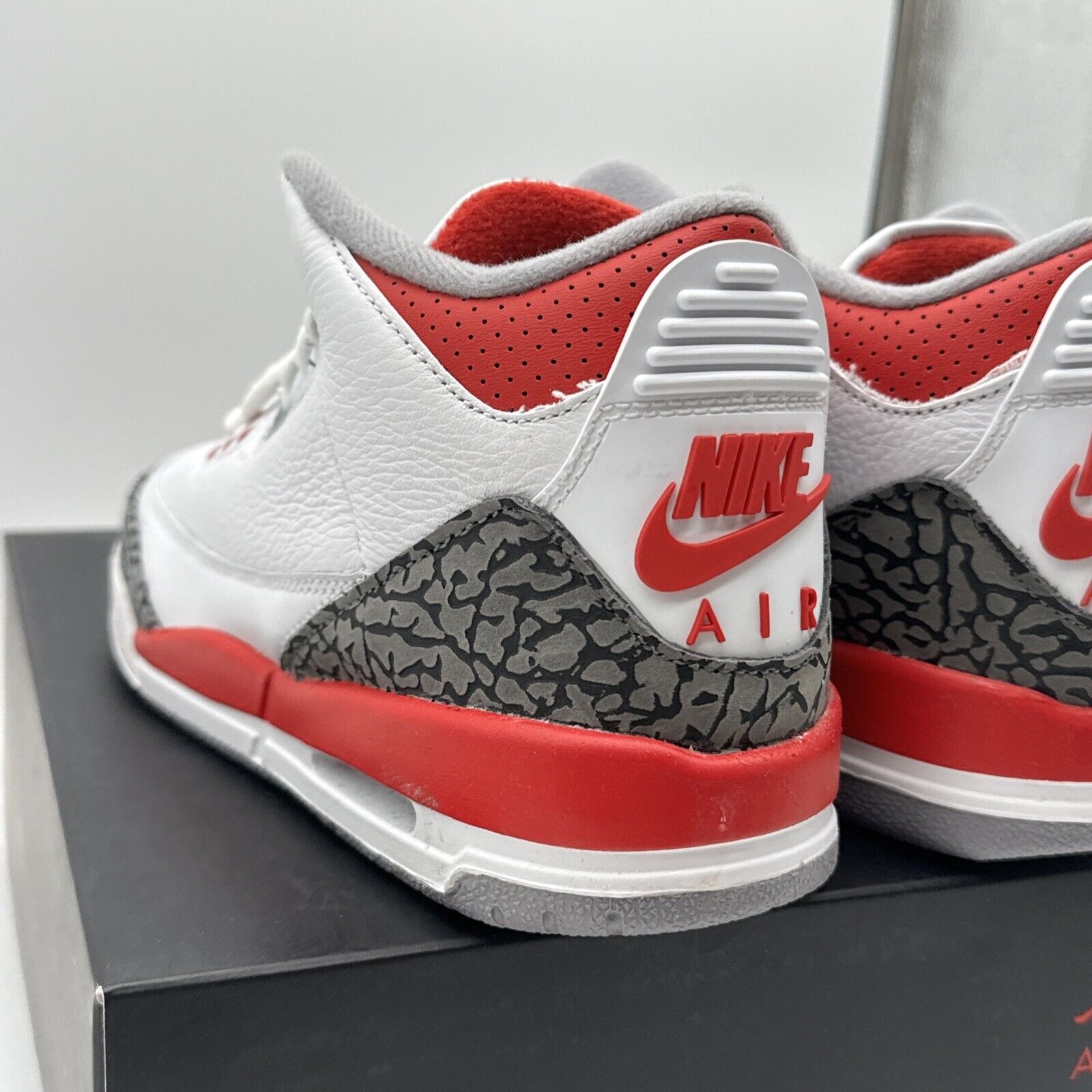 Air Jordan 3 GS 'Fire Red' 2022 DM0967-160 size 5 Youth / 6.5 Women