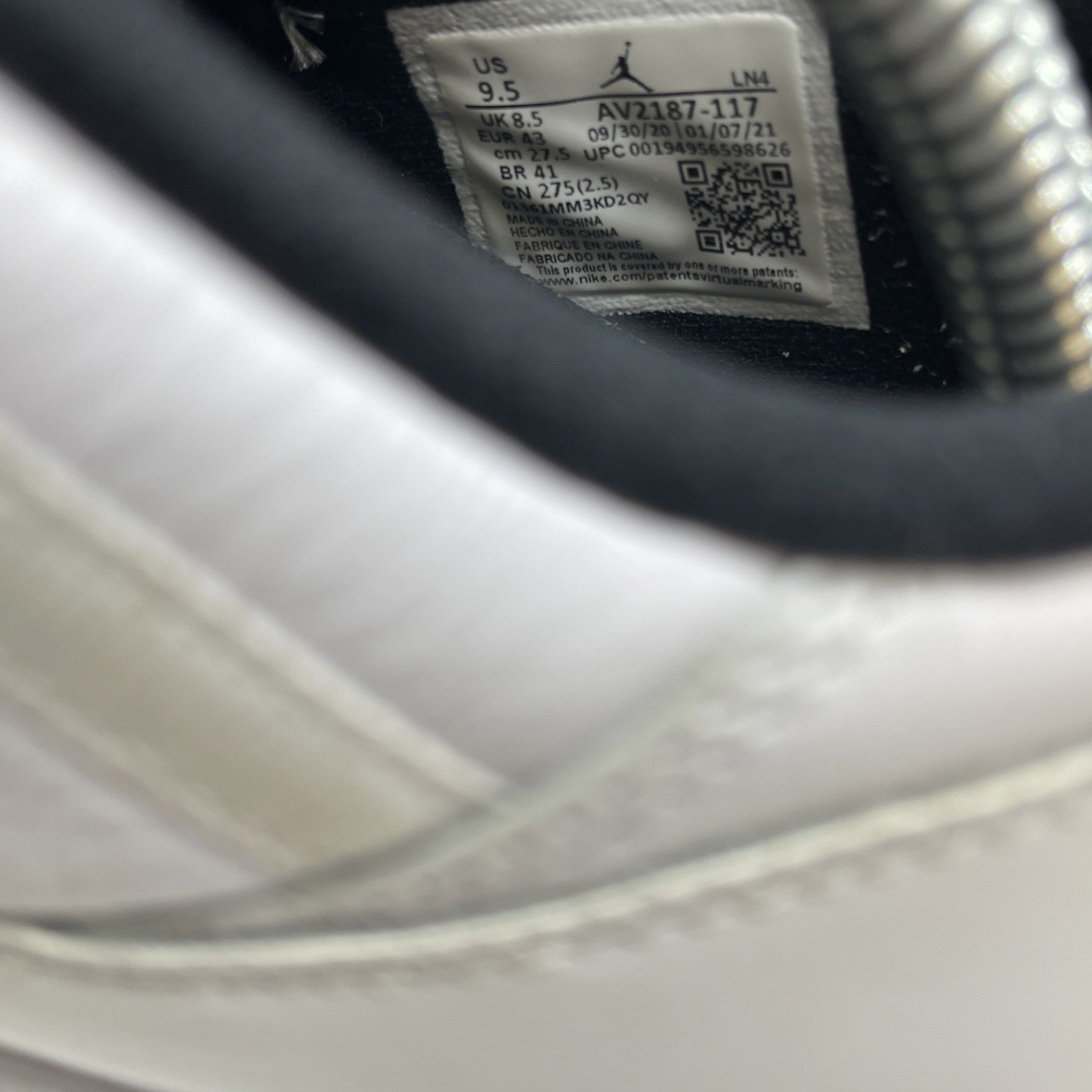 Size 9.5 - Jordan 11 Retro Low Legend Blue White Leather (AV2187-117)