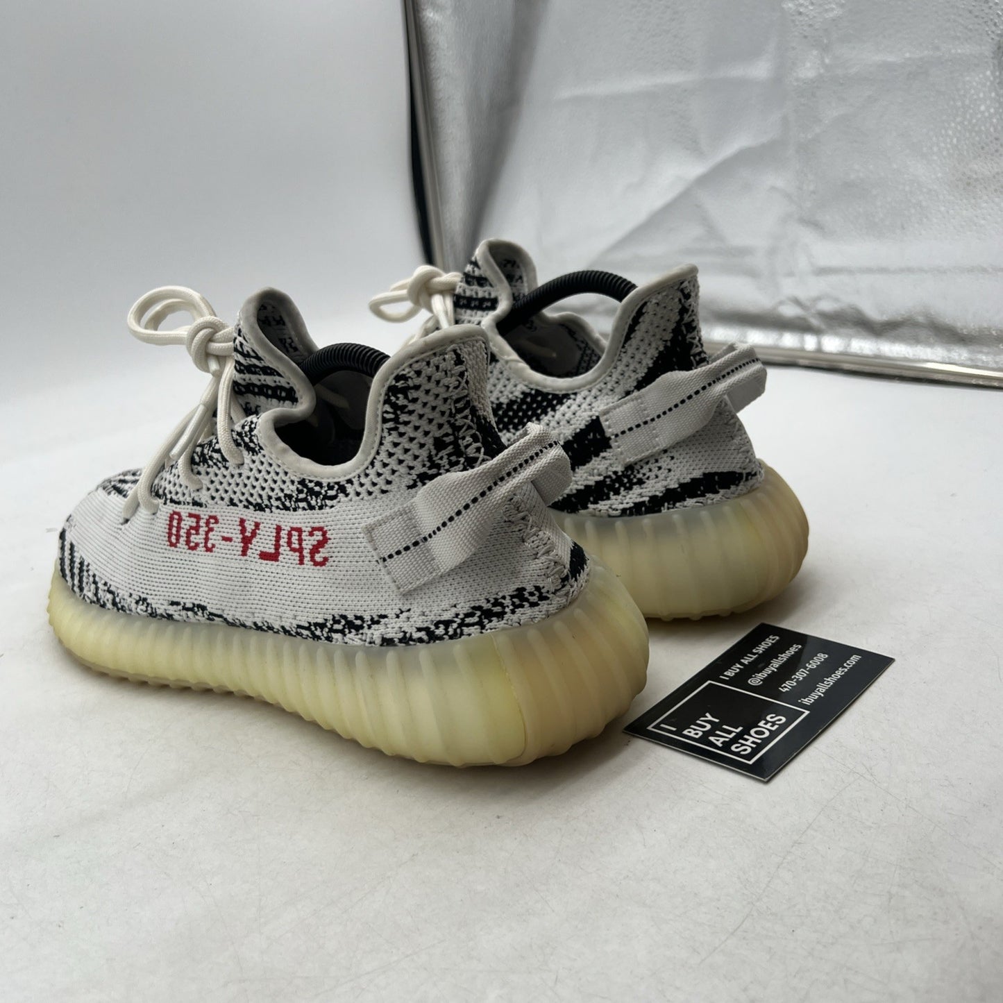 Size 9.5 - adidas Yeezy Boost 350 V2 Low Zebra (CP9654)