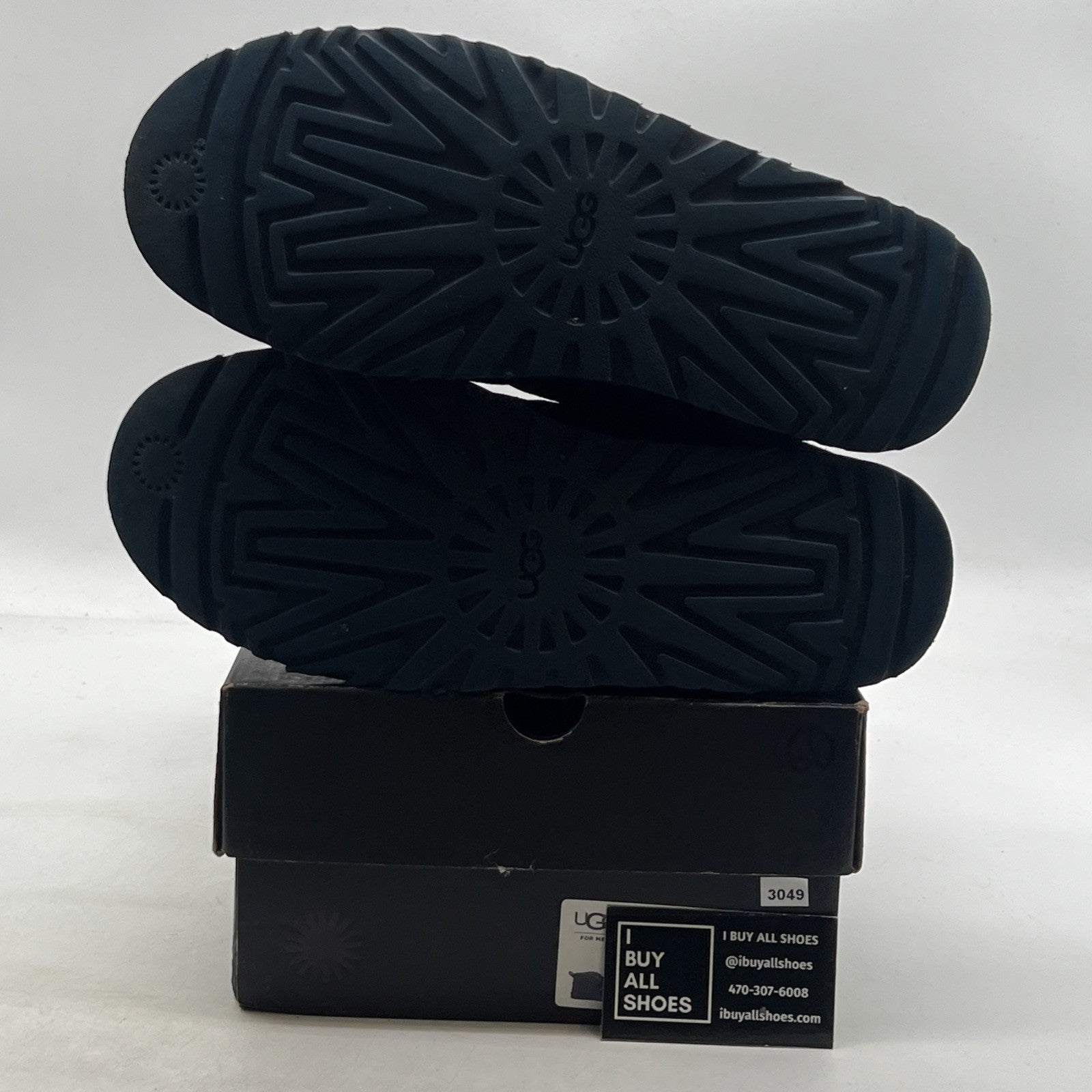 Size 12 - UGG Neumel Men's Boot Navy (3236 M/NWNV)