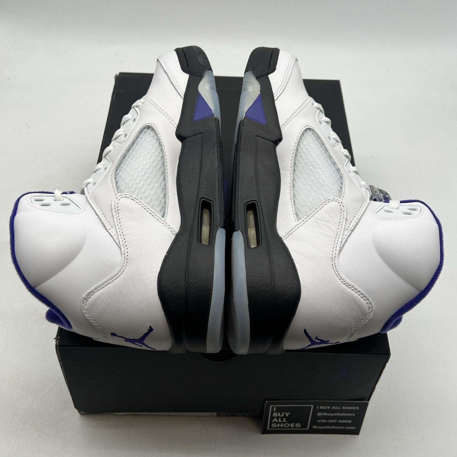 Size 9.5 - Air Jordan 5 Concord 2022 (DD0587-141).