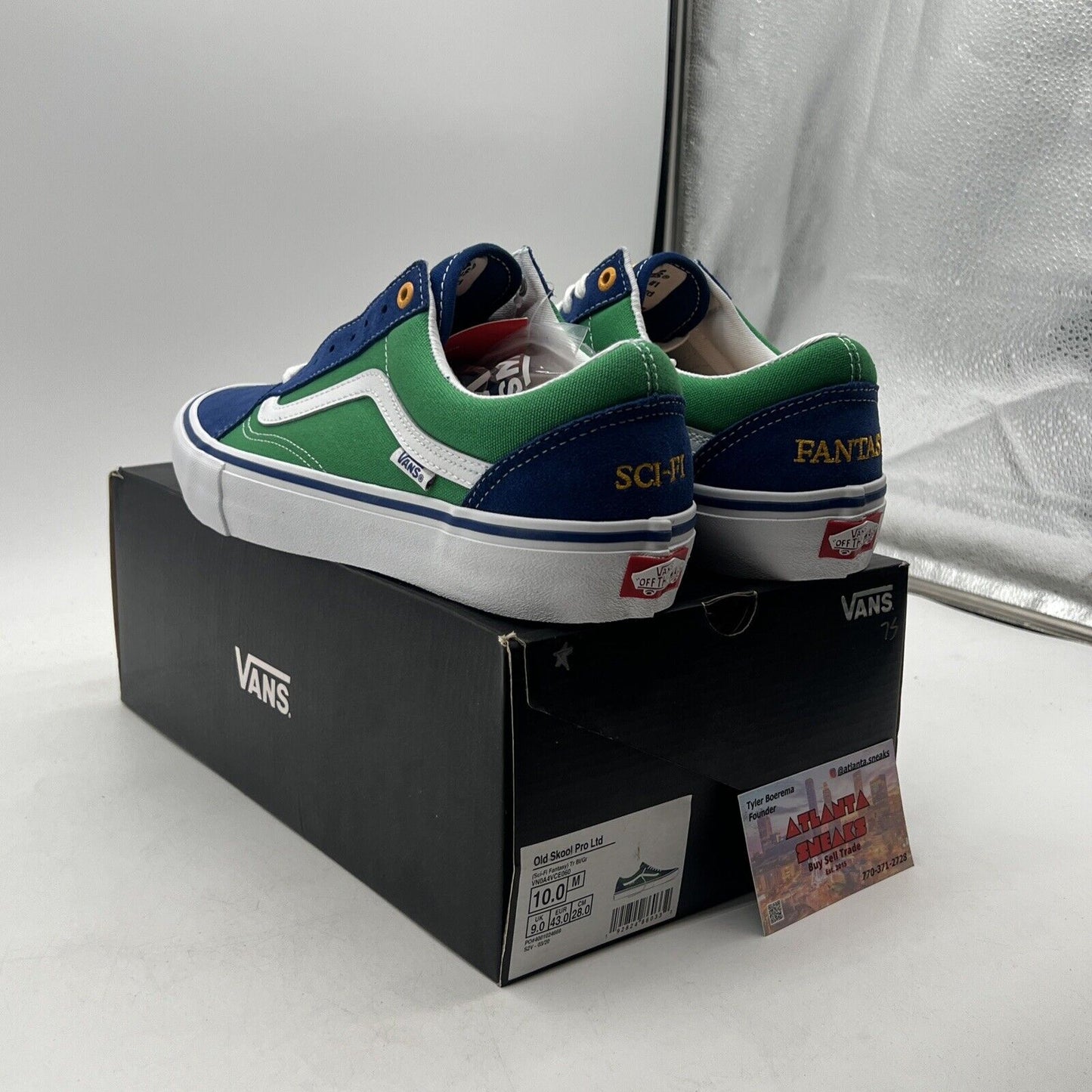 Size 10 -  Vans X Sci-FI Fantasy Old Skool Pro