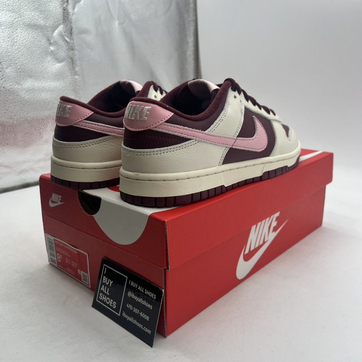 Size 8.5 - Nike Dunk Low Premium Valentine's Day (DR9705-100)