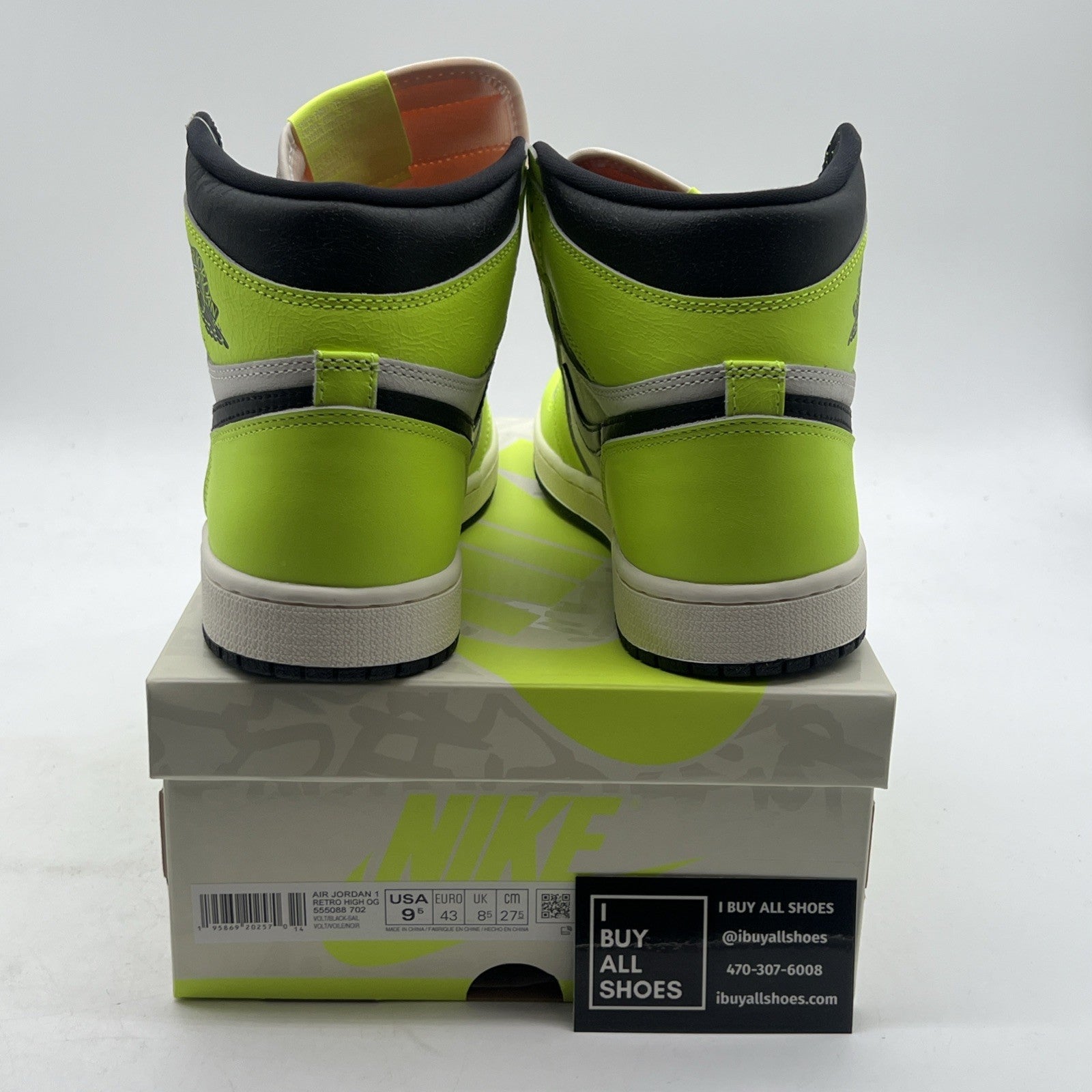 Size 9.5 - Air Jordan 1 Retro High OG Visionaire (555088-702).
