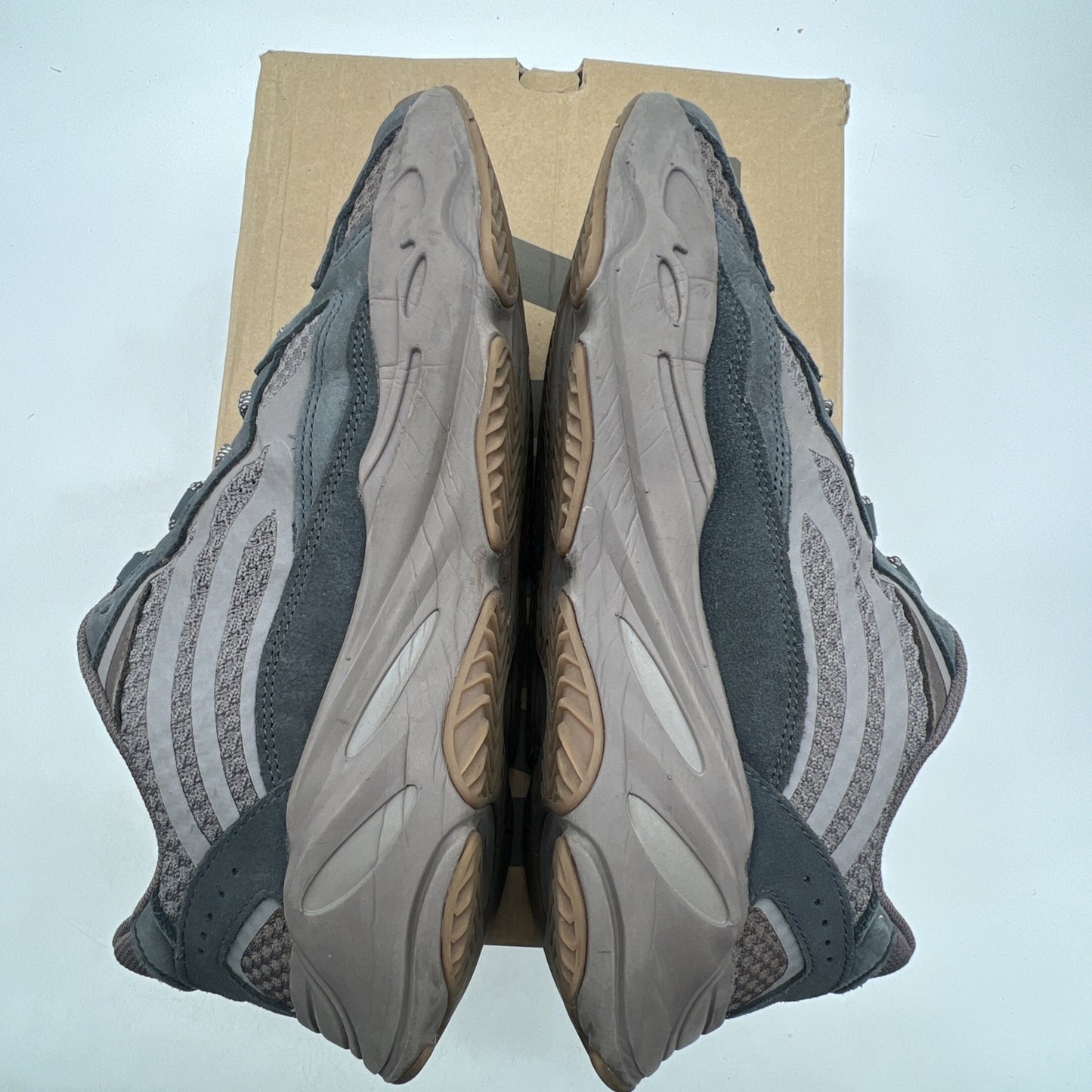 Size 10.5 - adidas Yeezy Boost 700 V2 Mauve (GZ0724)