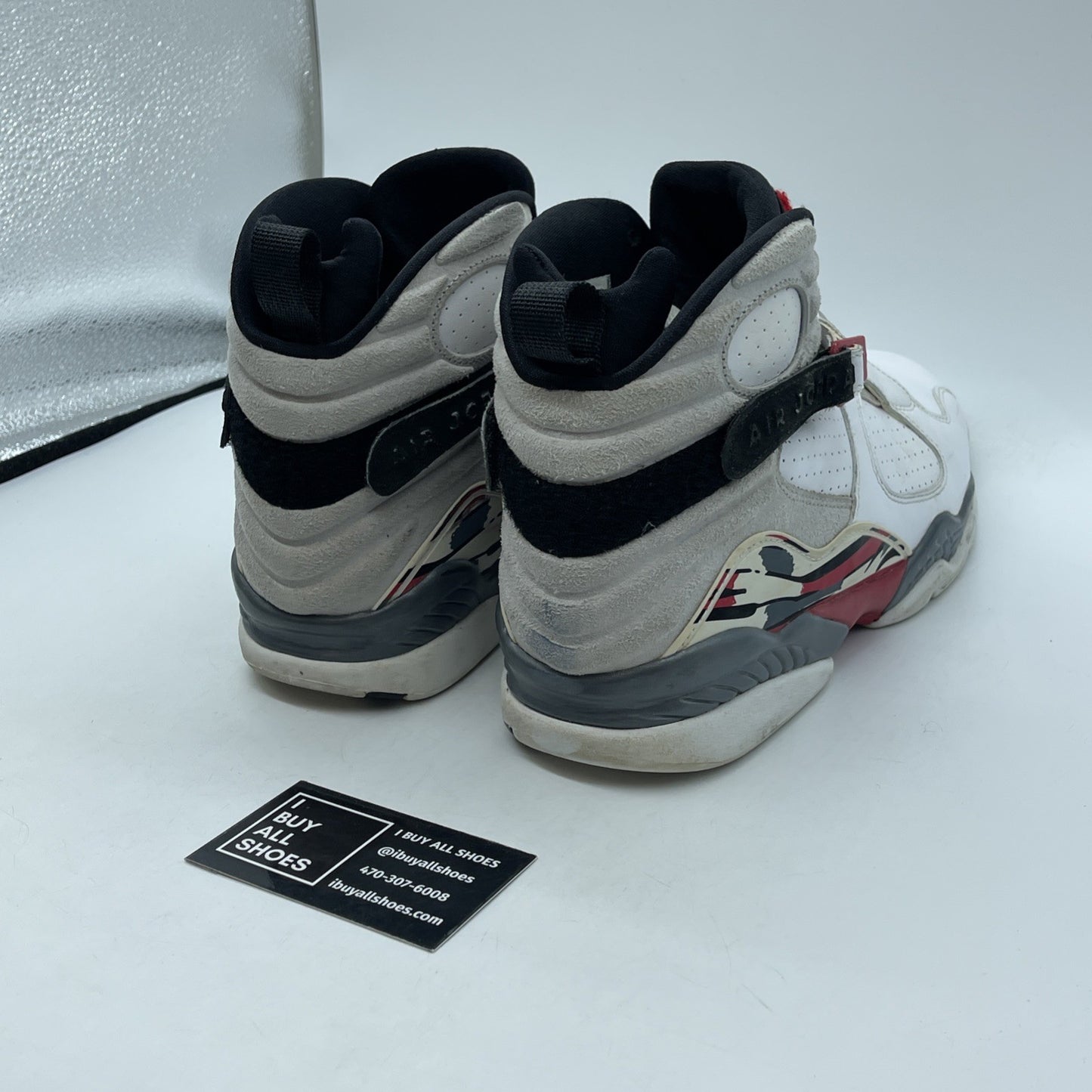 Size 11 - Air Jordan 8 Retro 2013 Bugs Bunny Grey Suede Leather (305381-103)