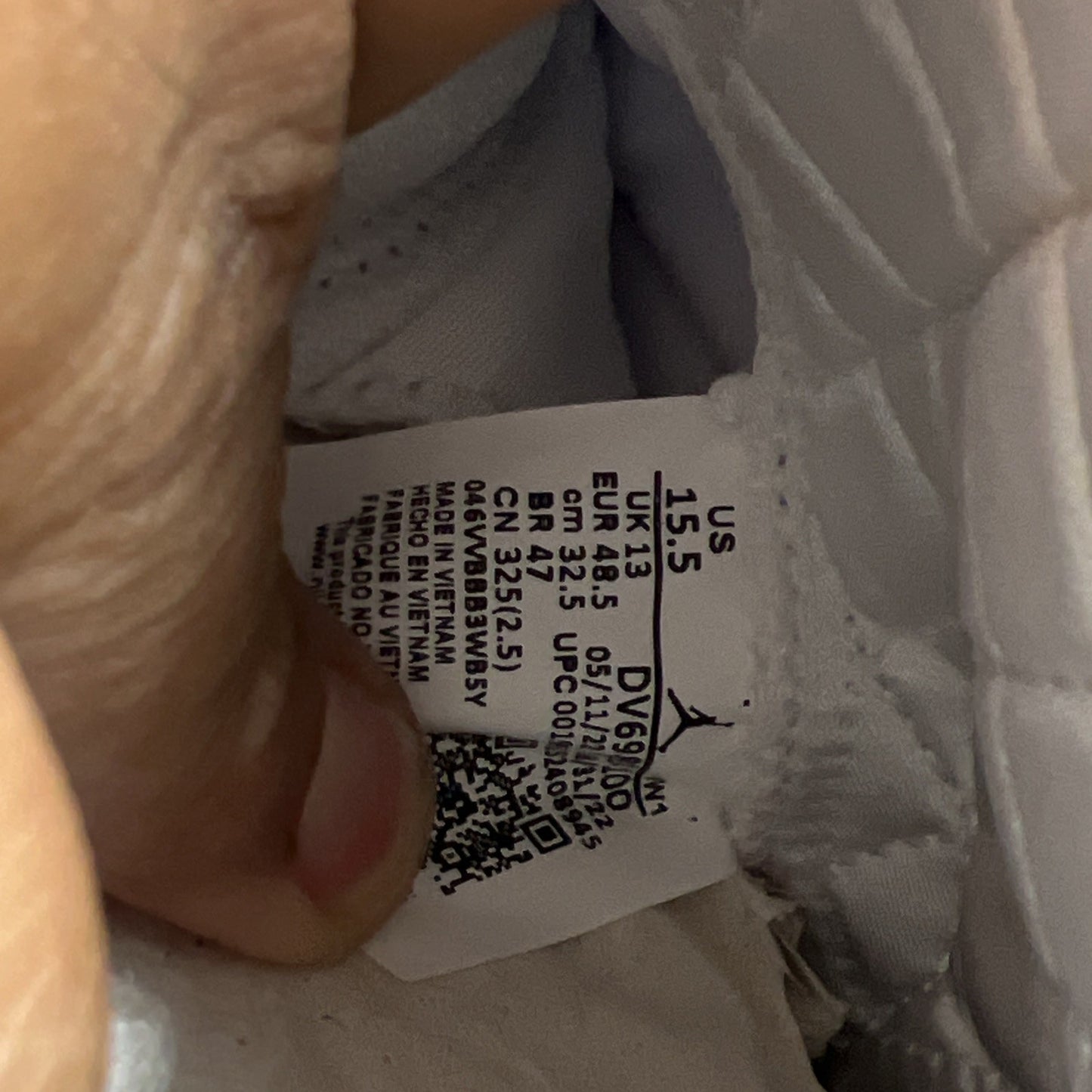 Size 15.5 - Air Jordan 12 Retro SP x A Ma Maniere Mid White W (DV6989-100)