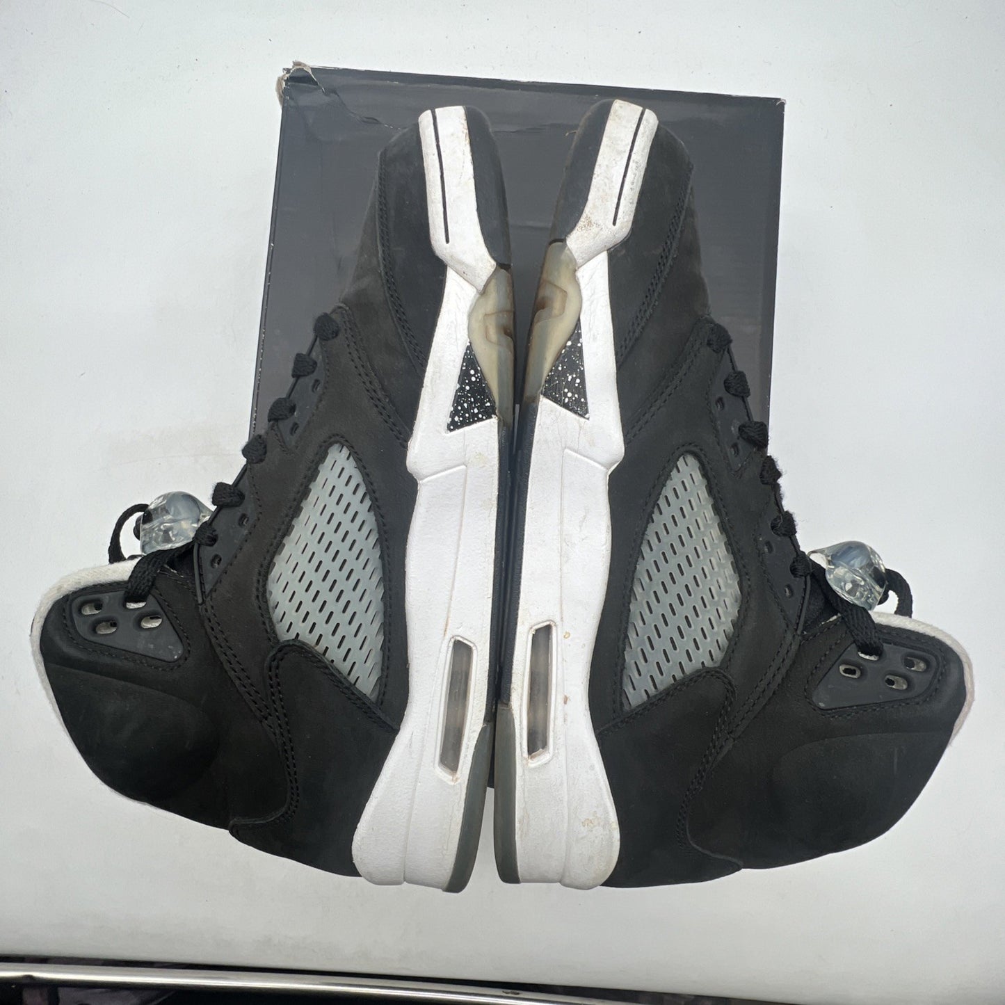 Size 10 - Air Jordan 5 Retro Mid Oreo (CT4838-011)
