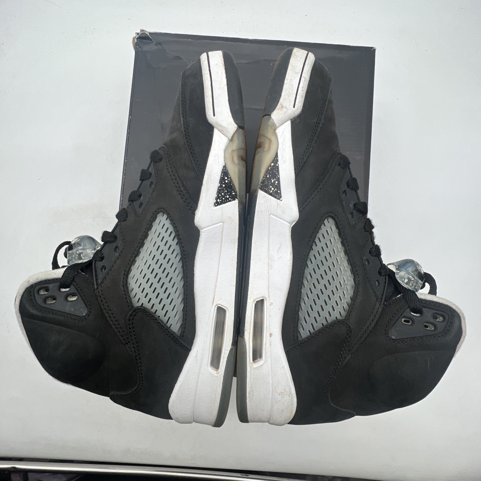 Size 10 - Air Jordan 5 Retro Mid Oreo (CT4838-011)