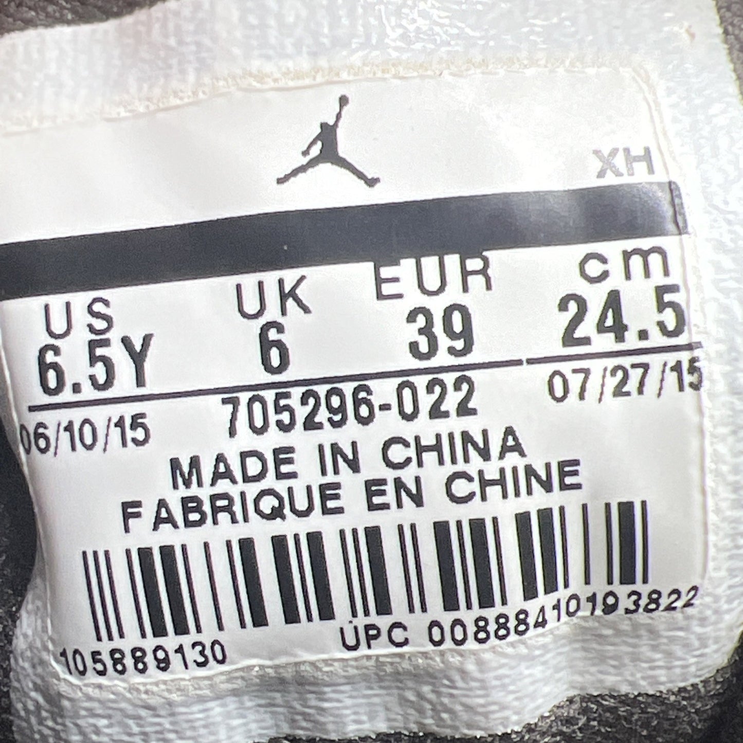 Size 6.5 - Nike Air Jordan 1 Retro Youth  (705296-022)
