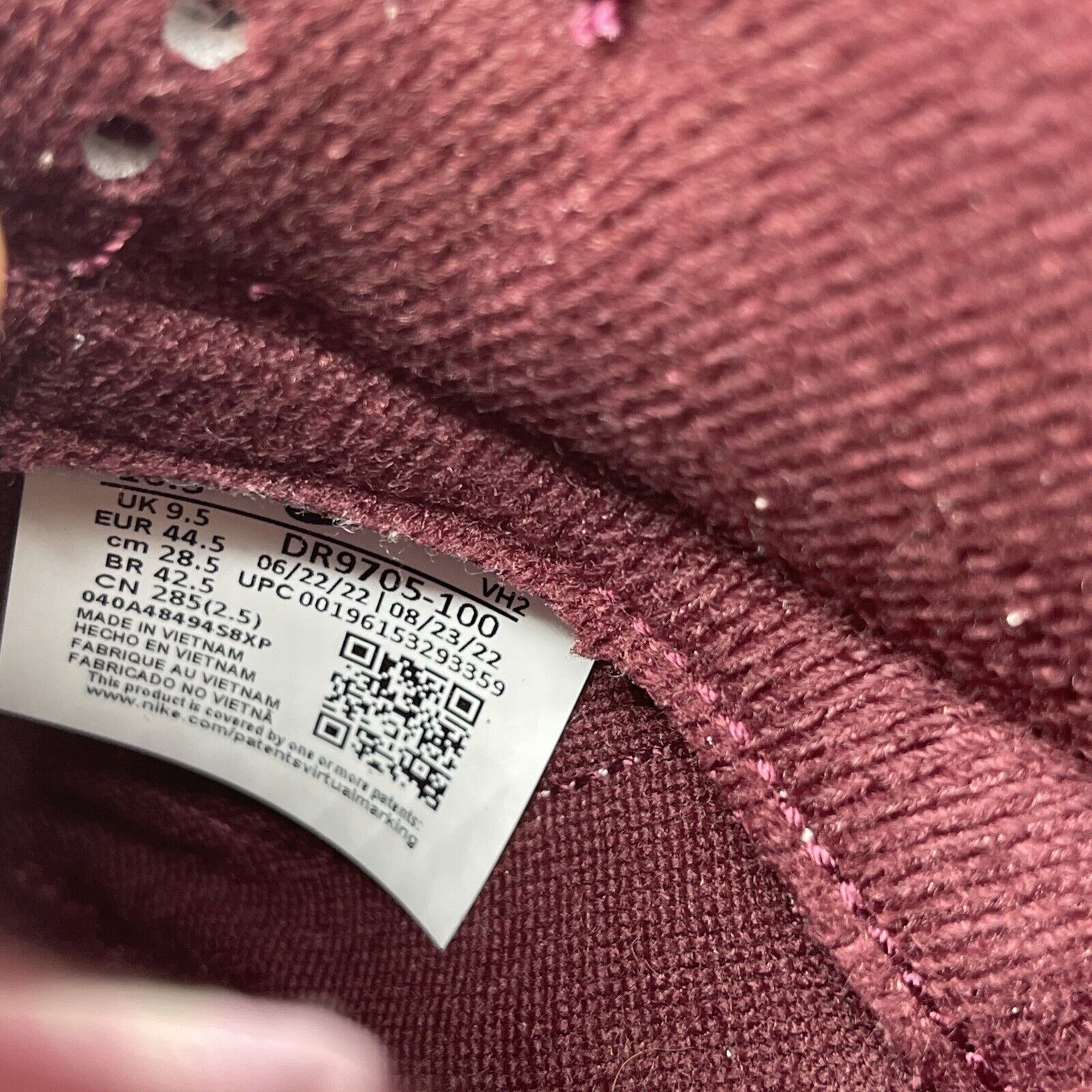 Size 10.5 - Nike Dunk Low Premium Valentine's Day Pink White (DR9705-100)