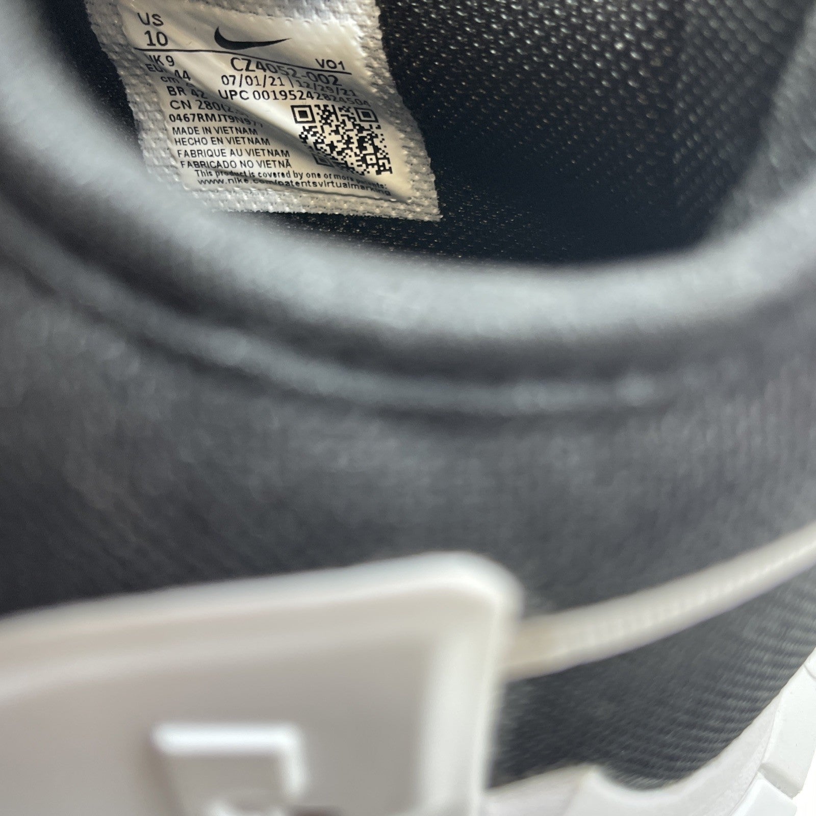 Size 10 - Nike LeBron Witness 6 Black Dark Obsidian (CZ4052-002)