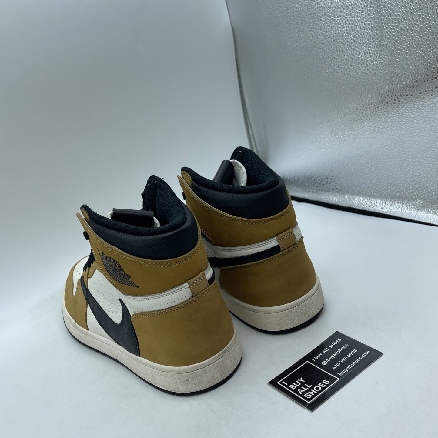 Size 12.5 - Air Jordan 1 Retro High OG Rookie of the Year 2018 (555088-700)