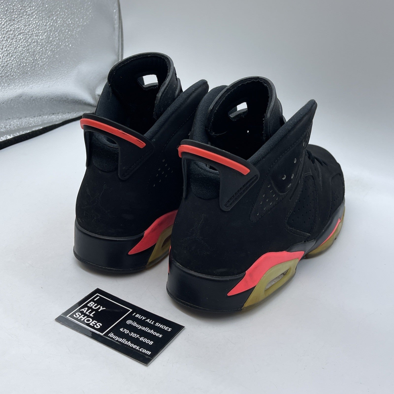 Size 9.5 - Jordan 6 Retro Infrared Black Pink Suede (384664-023)