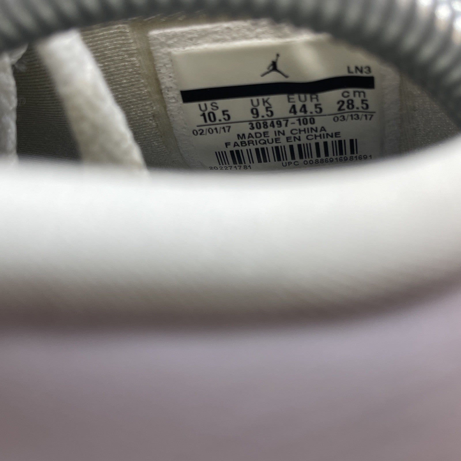 Size 10.5 - Jordan 4 Retro Mid Pure Money White Silver Leather (308497-100)