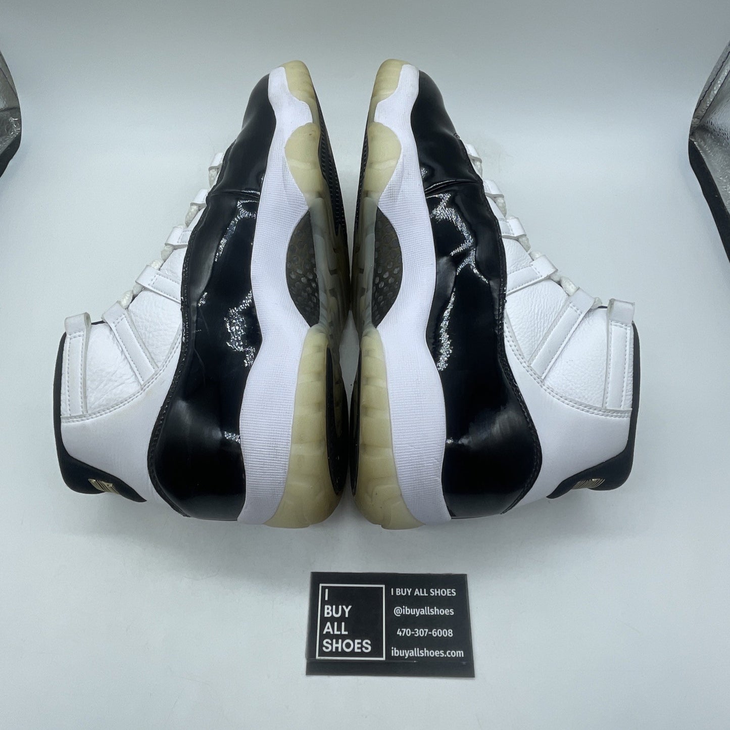 Size 10.5 - Air Jordan 11 Retro Mid Gratitude / Defining Moments (CT8012-170)